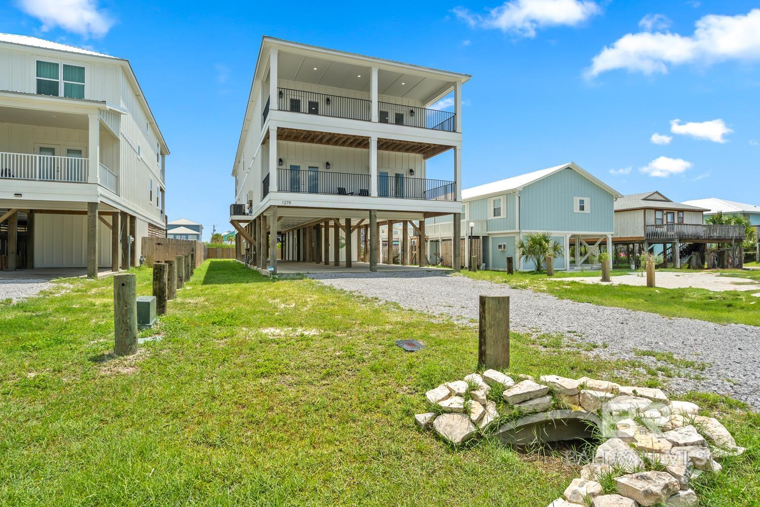 Gulf Shores, Alabama, 36542, United States, 6 Bedrooms Bedrooms, ,8 BathroomsBathrooms,Residential,Active,1907976