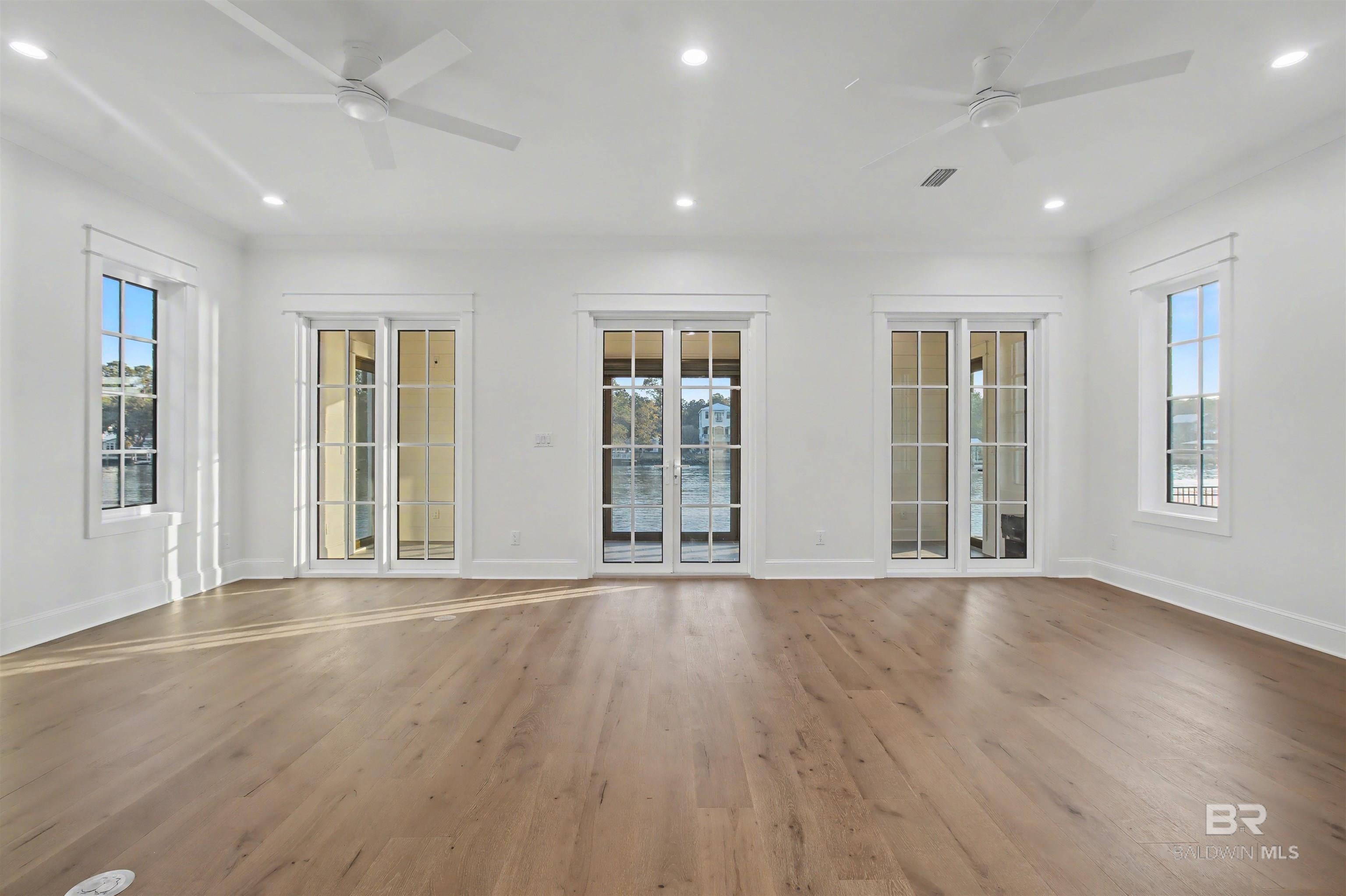 Gulf Shores, Alabama, 36542, United States, 3 Bedrooms Bedrooms, ,4 BathroomsBathrooms,Residential,Active,1992558