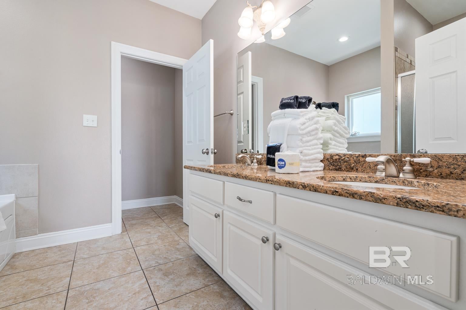 Gulf Shores, Alabama, 36542, United States, ,Residential,Active,1703031