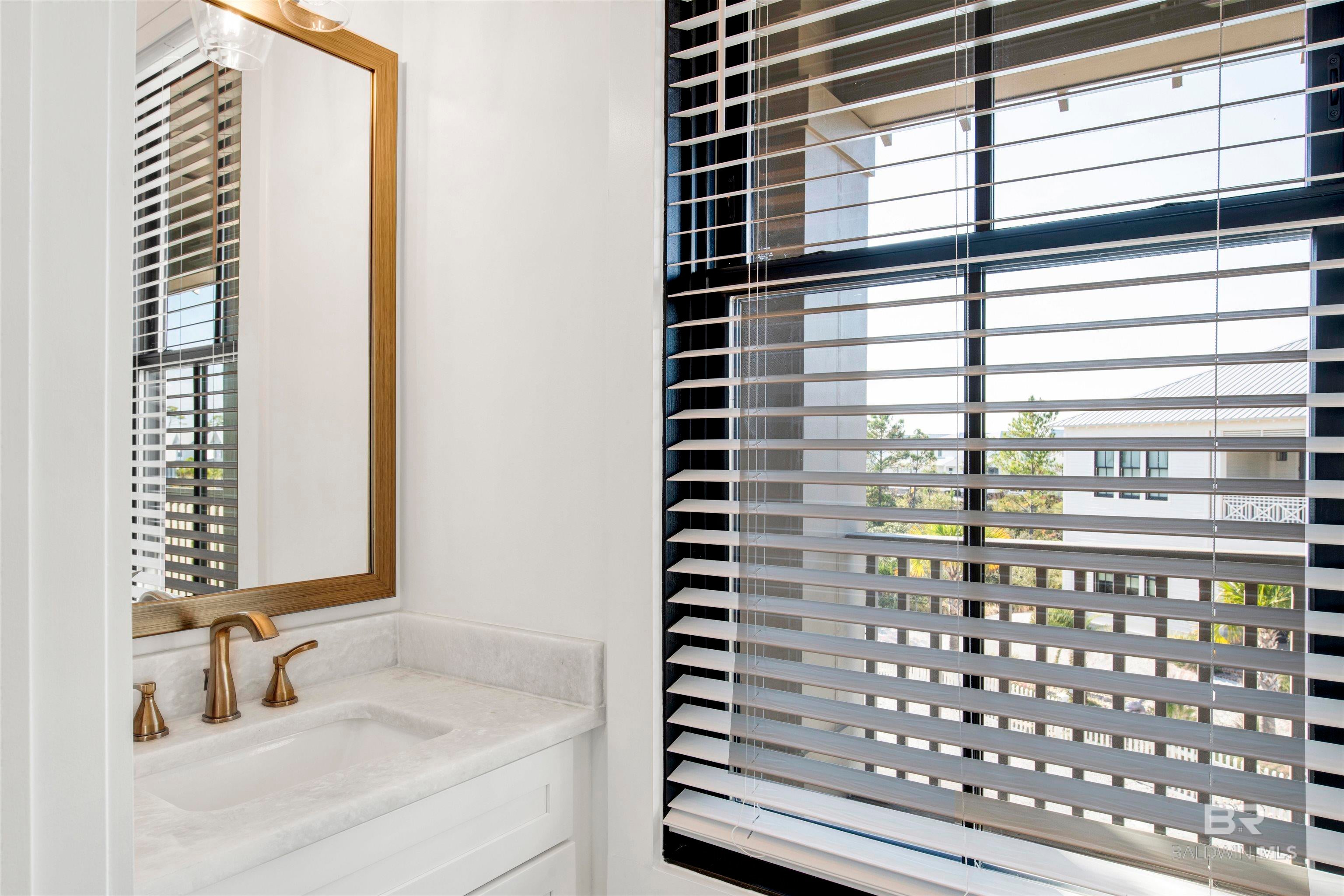 Orange Beach, Alabama, 36561, United States, 4 Bedrooms Bedrooms, ,4 BathroomsBathrooms,Residential,Active,1997626