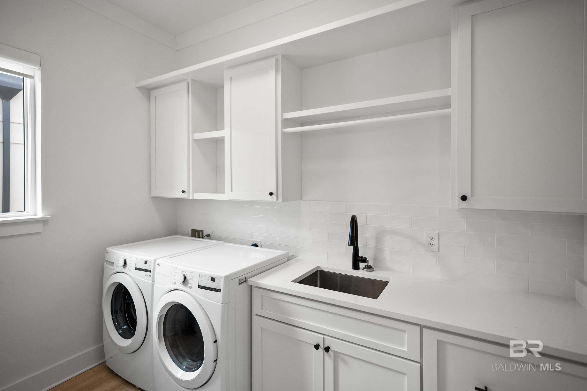 Perdido Key, Florida, 32507, United States, 5 Bedrooms Bedrooms, ,6 BathroomsBathrooms,Residential,Active,2002342