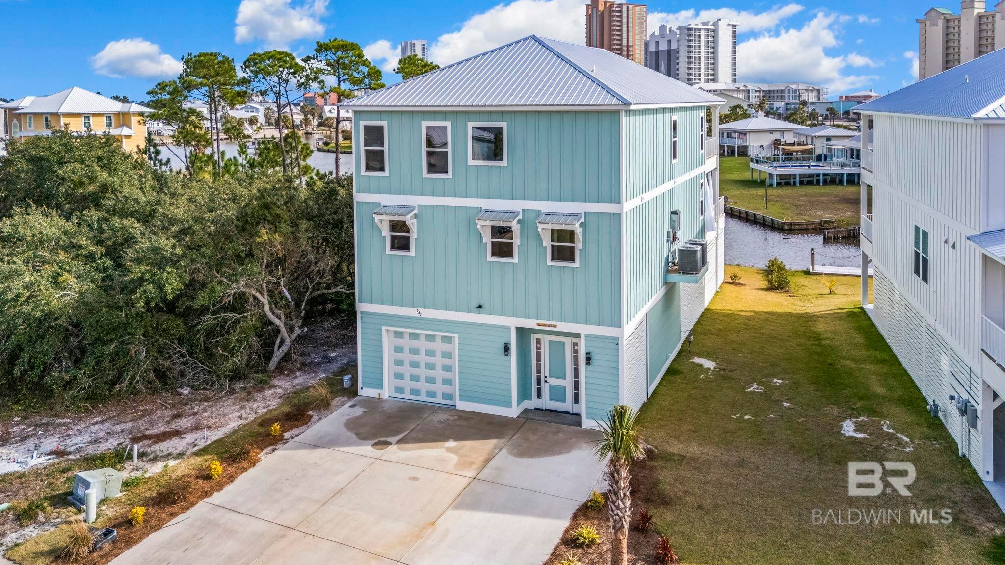 Gulf Shores, Alabama, 36542, United States, 6 Bedrooms Bedrooms, ,4 BathroomsBathrooms,Residential,Active,2009422