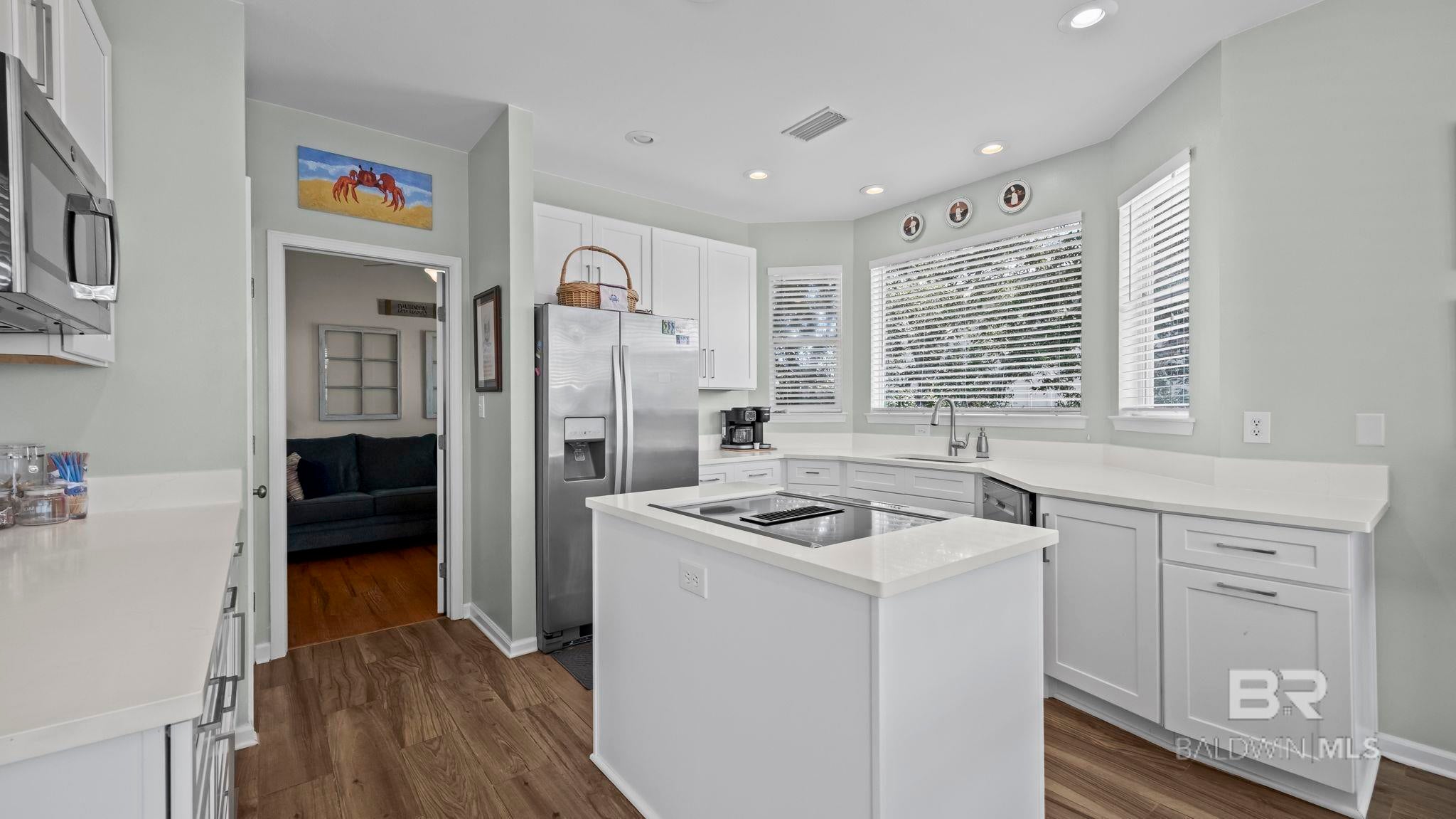 Orange Beach, Alabama, 36561, United States, 4 Bedrooms Bedrooms, ,3 BathroomsBathrooms,Residential,Active,1929663