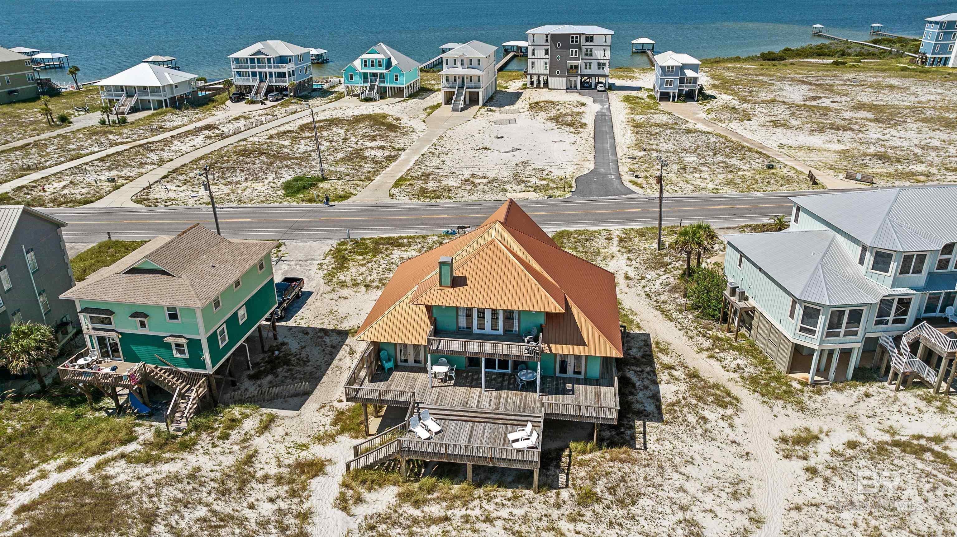 Gulf Shores, Alabama, 36542, United States, 5 Bedrooms Bedrooms, ,3 BathroomsBathrooms,Residential,Active,1909616
