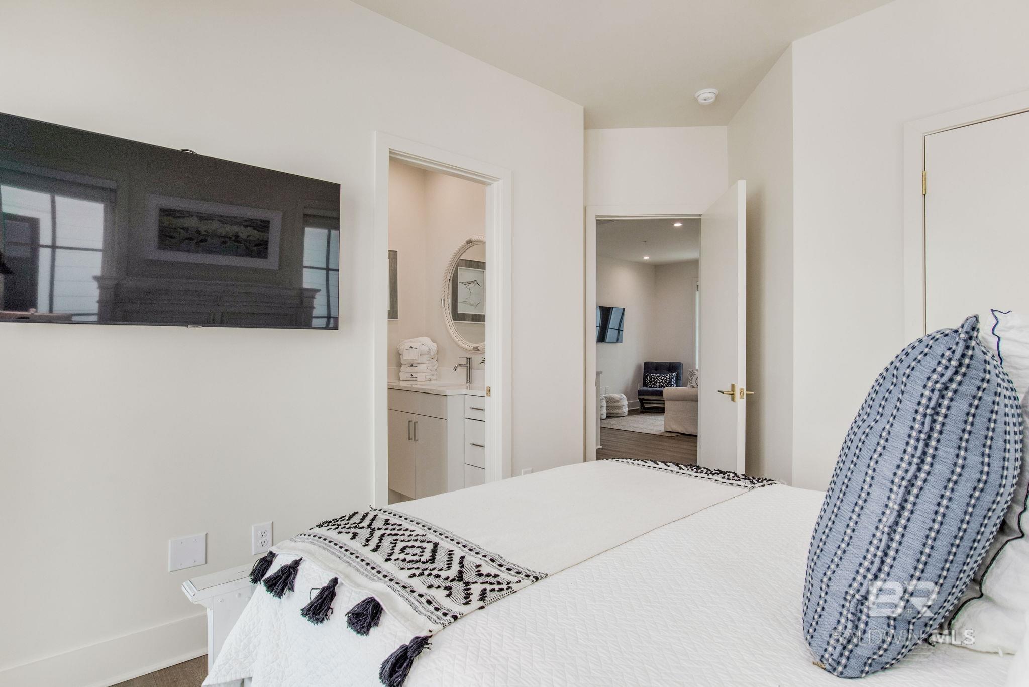 Orange Beach, Alabama, 36561, United States, ,5 BathroomsBathrooms,Residential,Active,1734391