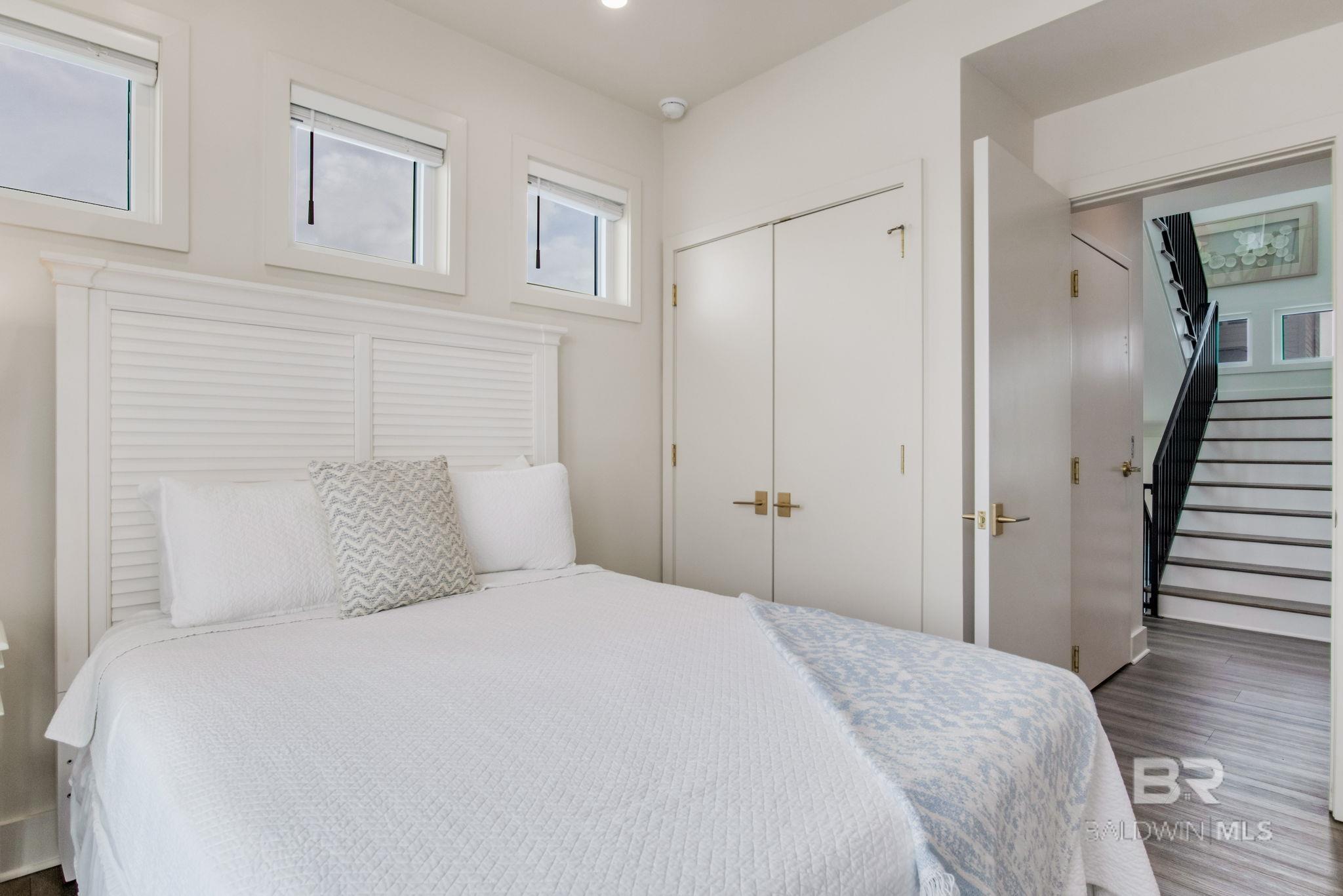 Orange Beach, Alabama, 36561, United States, ,5 BathroomsBathrooms,Residential,Active,1734391