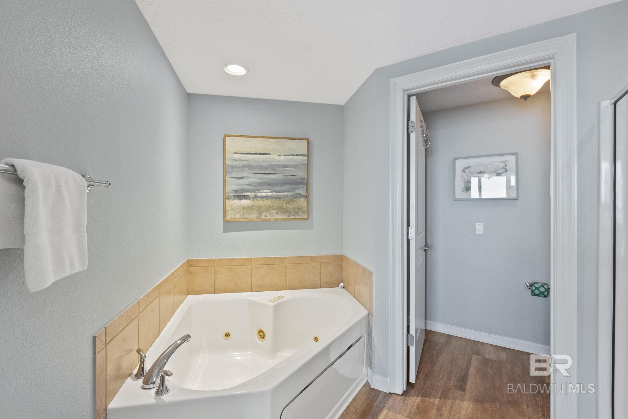 Gulf Shores, Alabama, 36542, United States, 4 Bedrooms Bedrooms, ,4 BathroomsBathrooms,Residential,Active,1946311