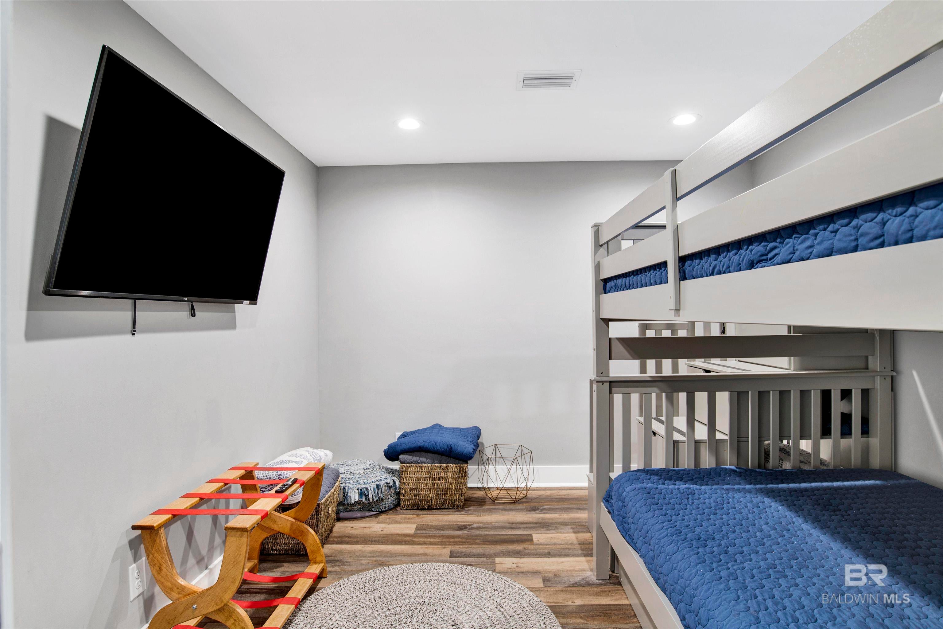 Gulf Shores, Alabama, 36542, United States, 5 Bedrooms Bedrooms, ,5 BathroomsBathrooms,Residential,Active,1973267