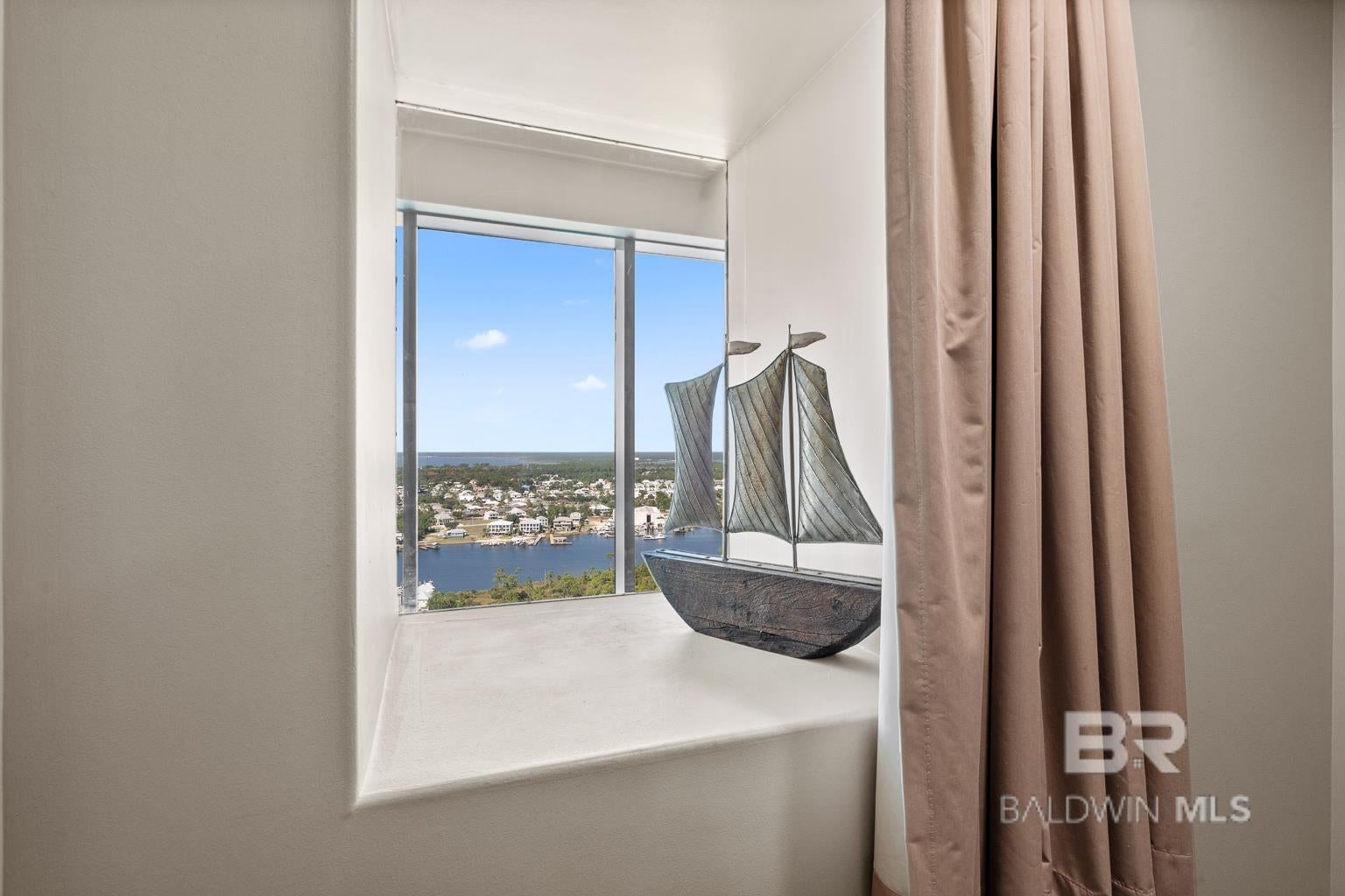 Orange Beach, Alabama, 36561, United States, 3 Bedrooms Bedrooms, ,4 BathroomsBathrooms,Residential,Active,1965998