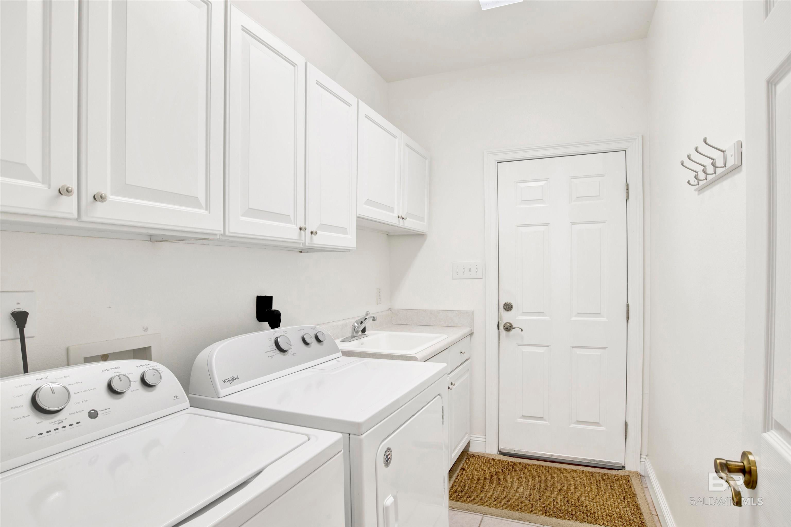 Foley, Alabama, 36535, United States, 4 Bedrooms Bedrooms, ,4 BathroomsBathrooms,Residential,Active,1914606