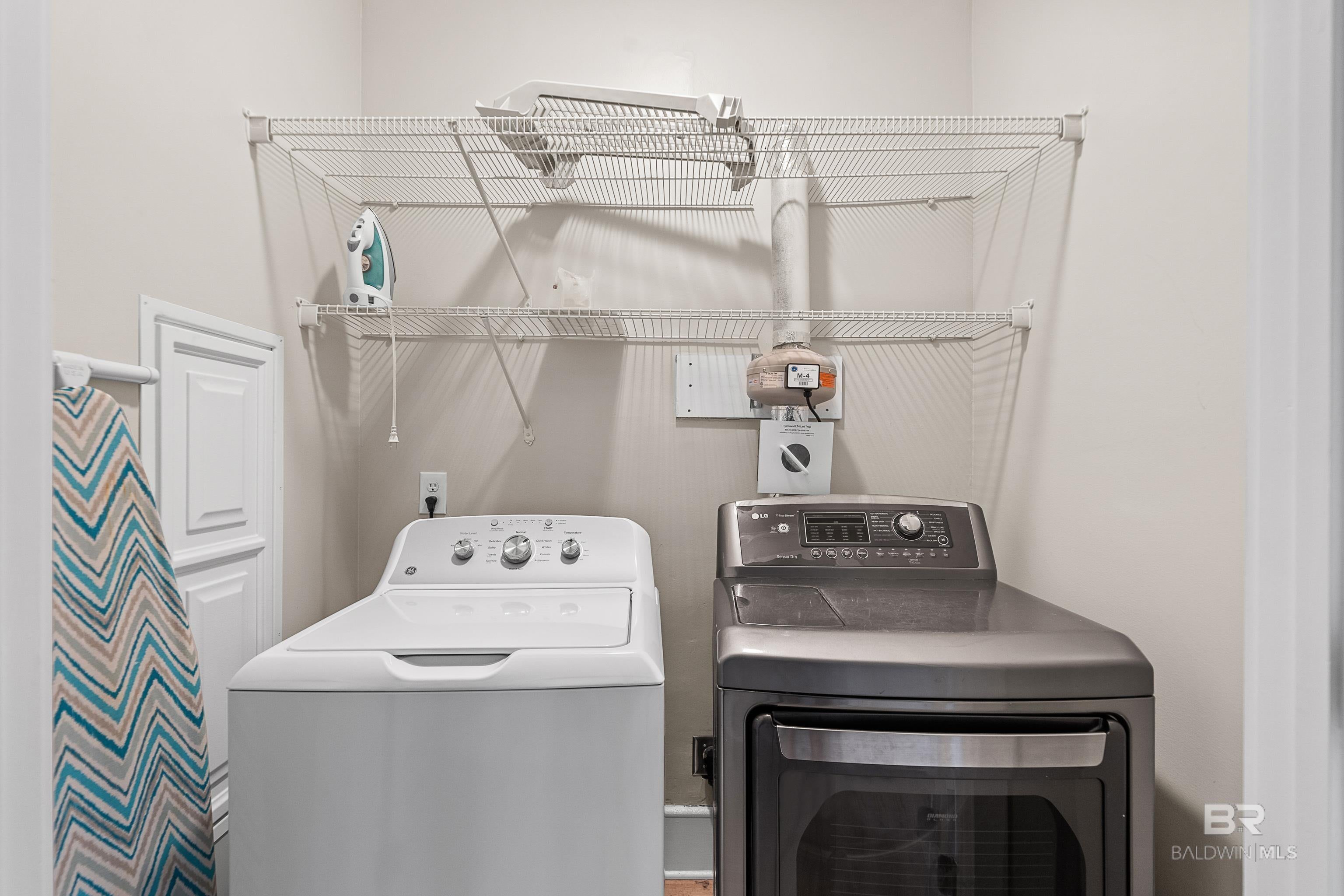 Gulf Shores, Alabama, 36542, United States, 6 Bedrooms Bedrooms, ,7 BathroomsBathrooms,Residential,Active,2017111