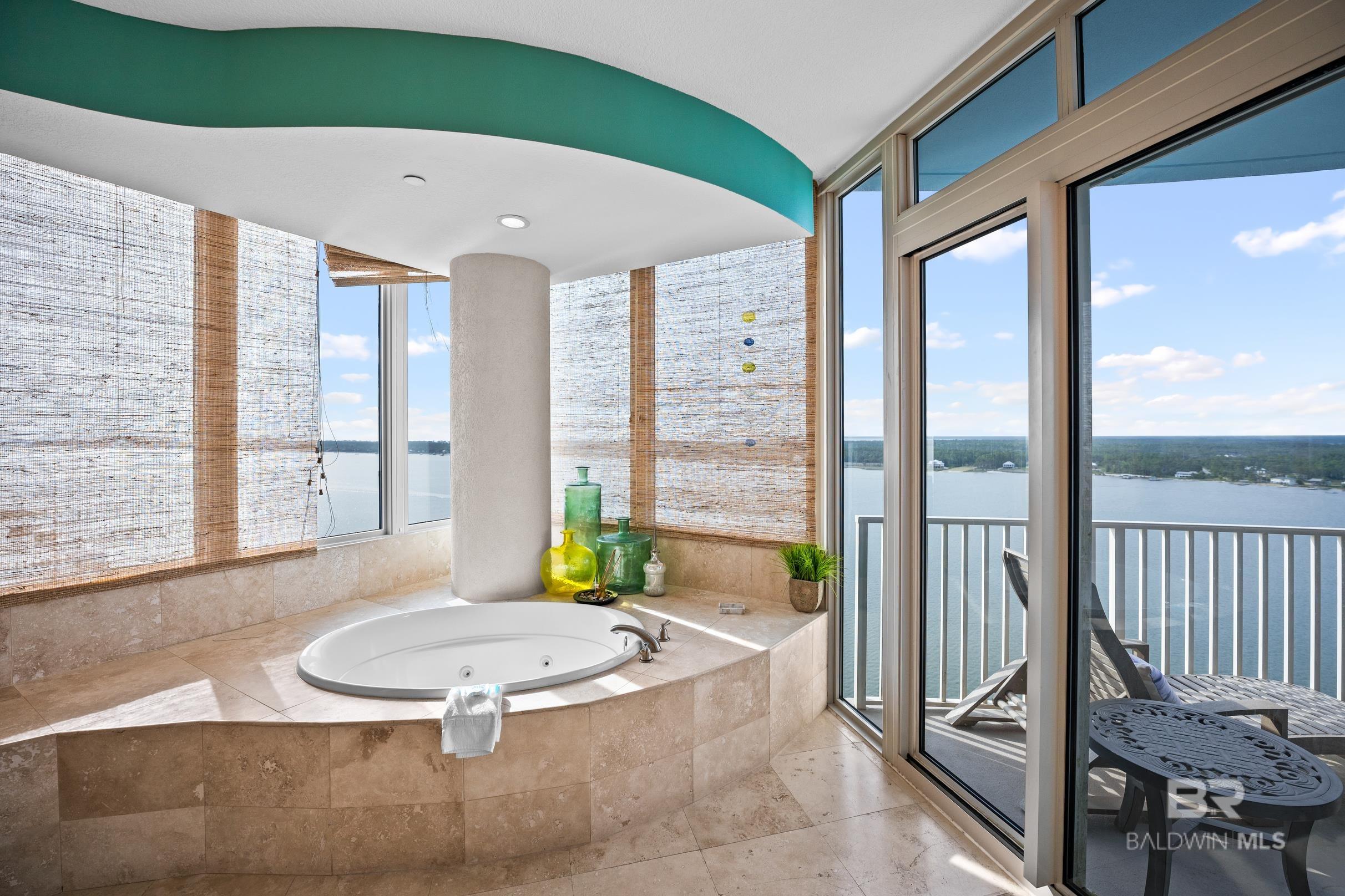 Gulf Shores, Alabama, 36542, United States, ,4 BathroomsBathrooms,Residential,Active,1824911