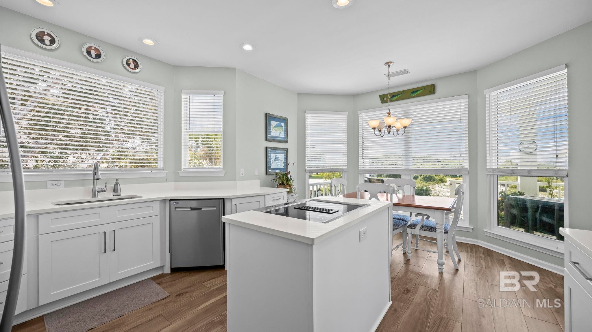 Orange Beach, Alabama, 36561, United States, 4 Bedrooms Bedrooms, ,3 BathroomsBathrooms,Residential,Active,1929663