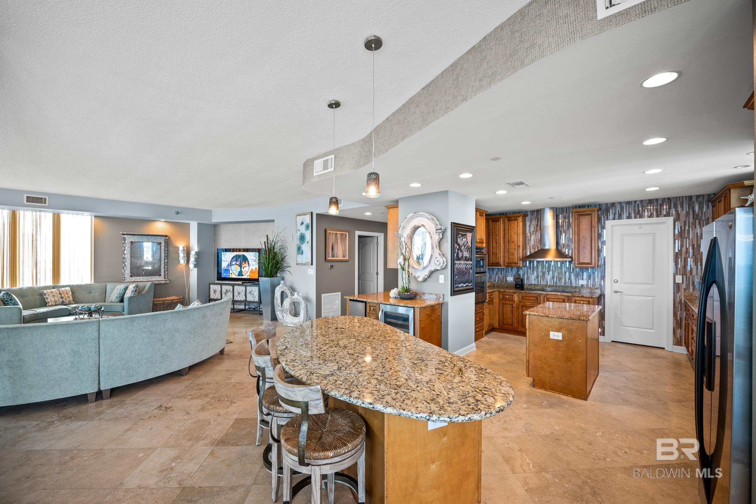 Gulf Shores, Alabama, 36542, United States, ,4 BathroomsBathrooms,Residential,Active,1824911