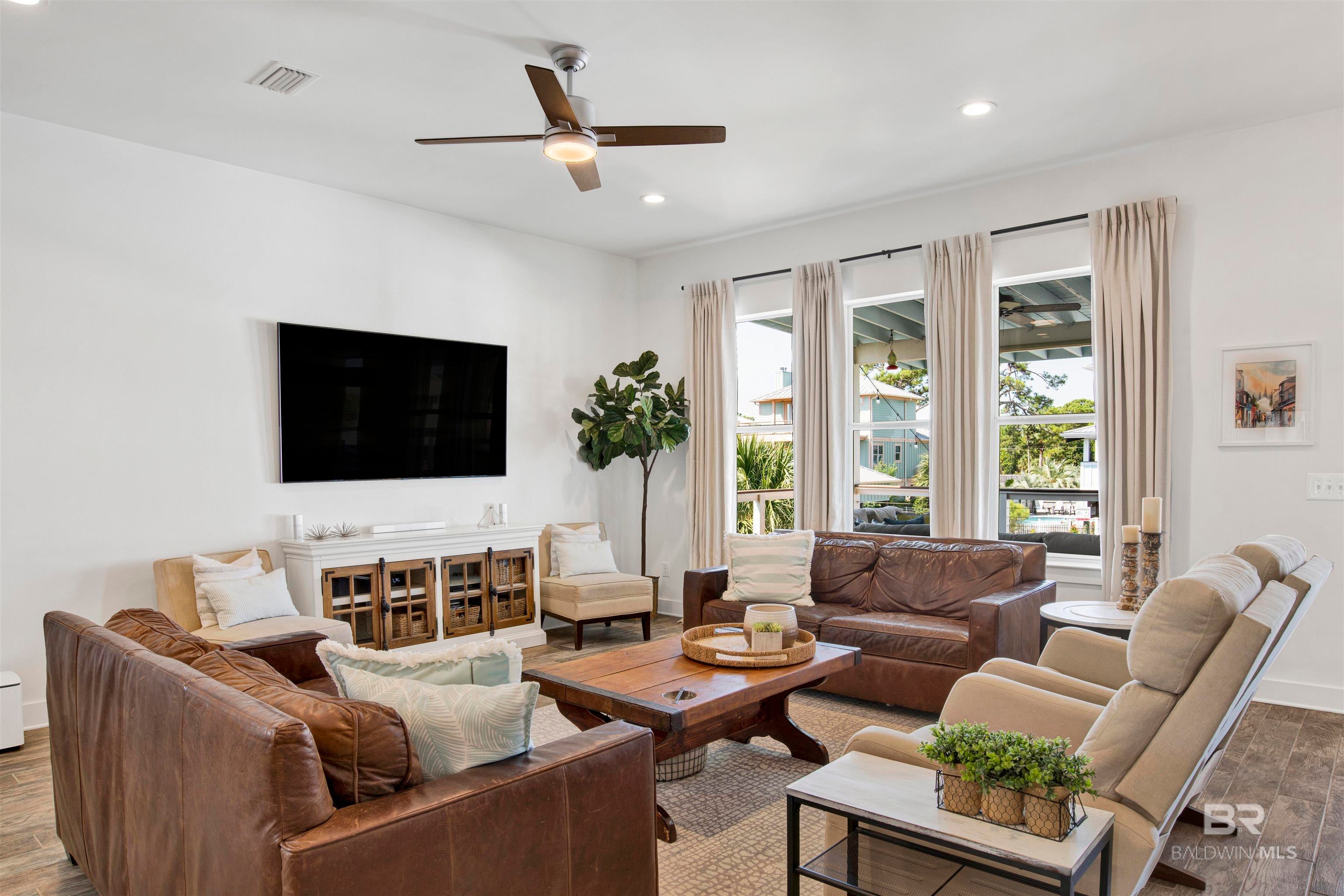 Orange Beach, Alabama, 36561, United States, 5 Bedrooms Bedrooms, ,5 BathroomsBathrooms,Residential,Active,1943760