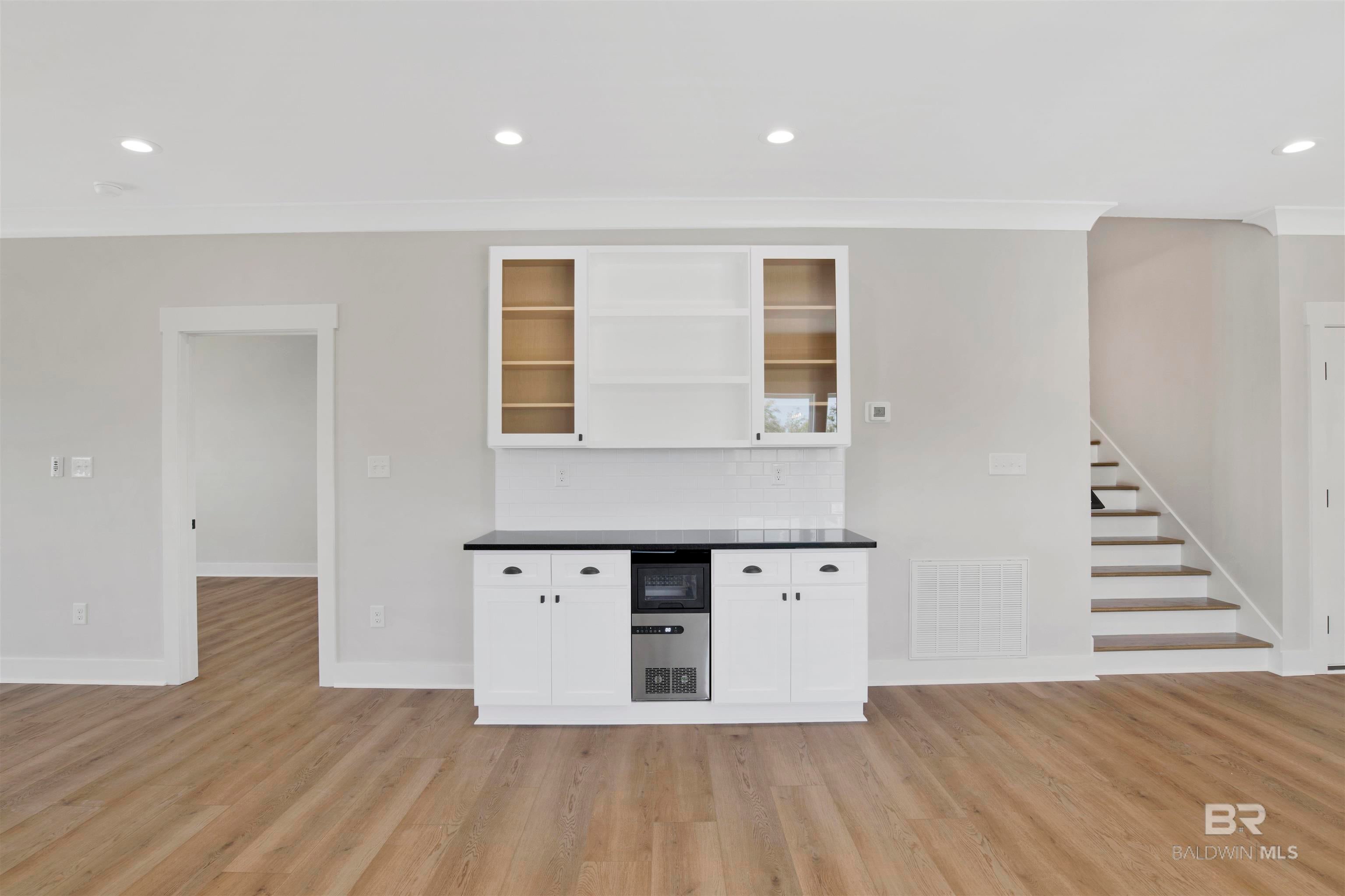 Gulf Shores, Alabama, 36542, United States, 4 Bedrooms Bedrooms, ,4 BathroomsBathrooms,Residential,Active,1954315