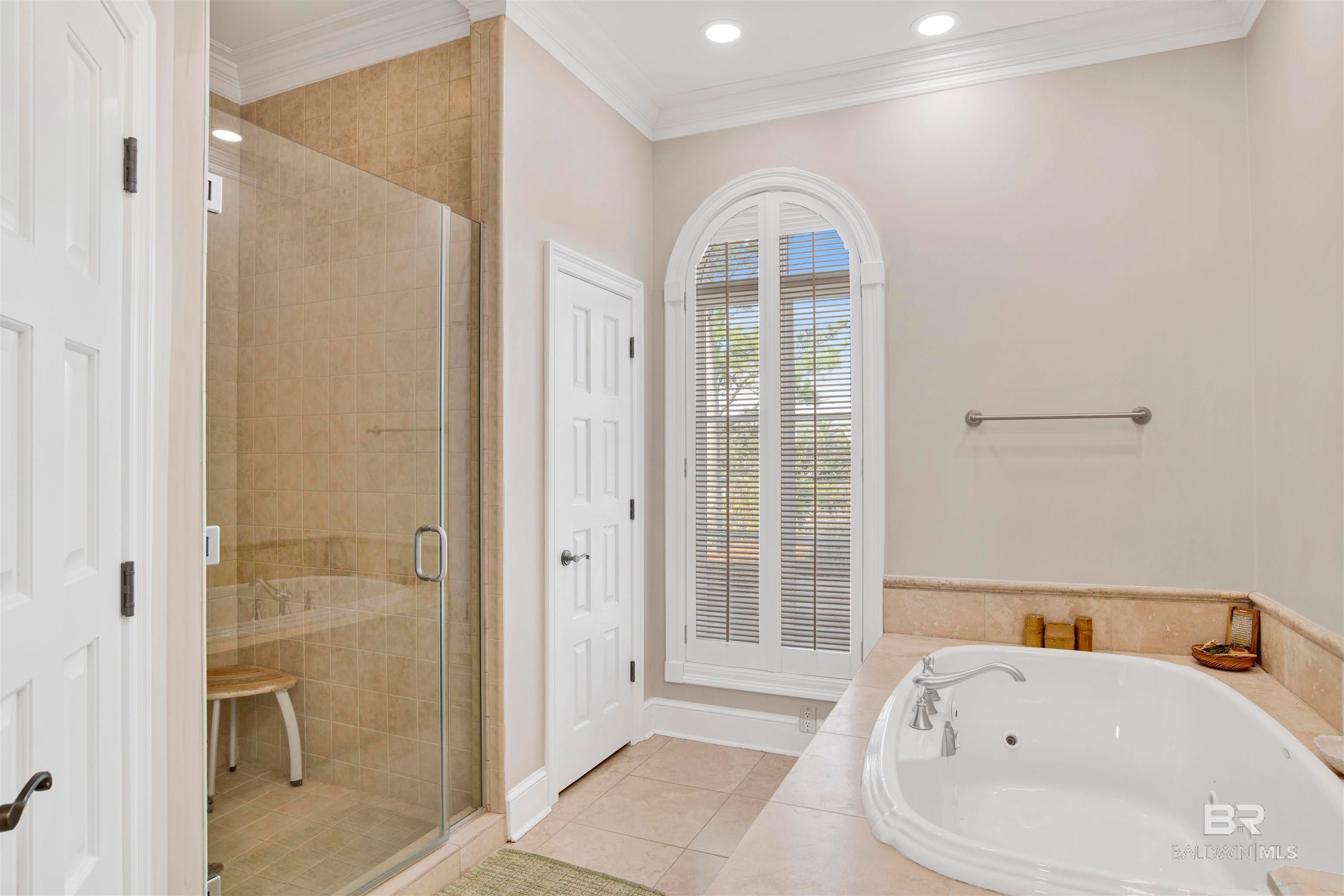 Orange Beach, Alabama, 36561, United States, ,5 BathroomsBathrooms,Residential,Active,1704819