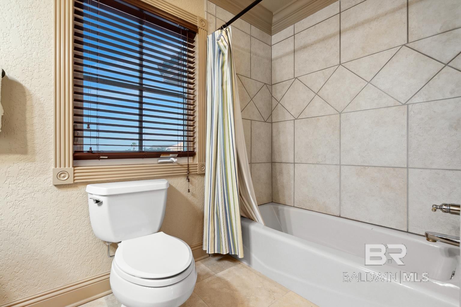 Orange Beach, Alabama, 36561, United States, ,5 BathroomsBathrooms,Residential,Active,1869129