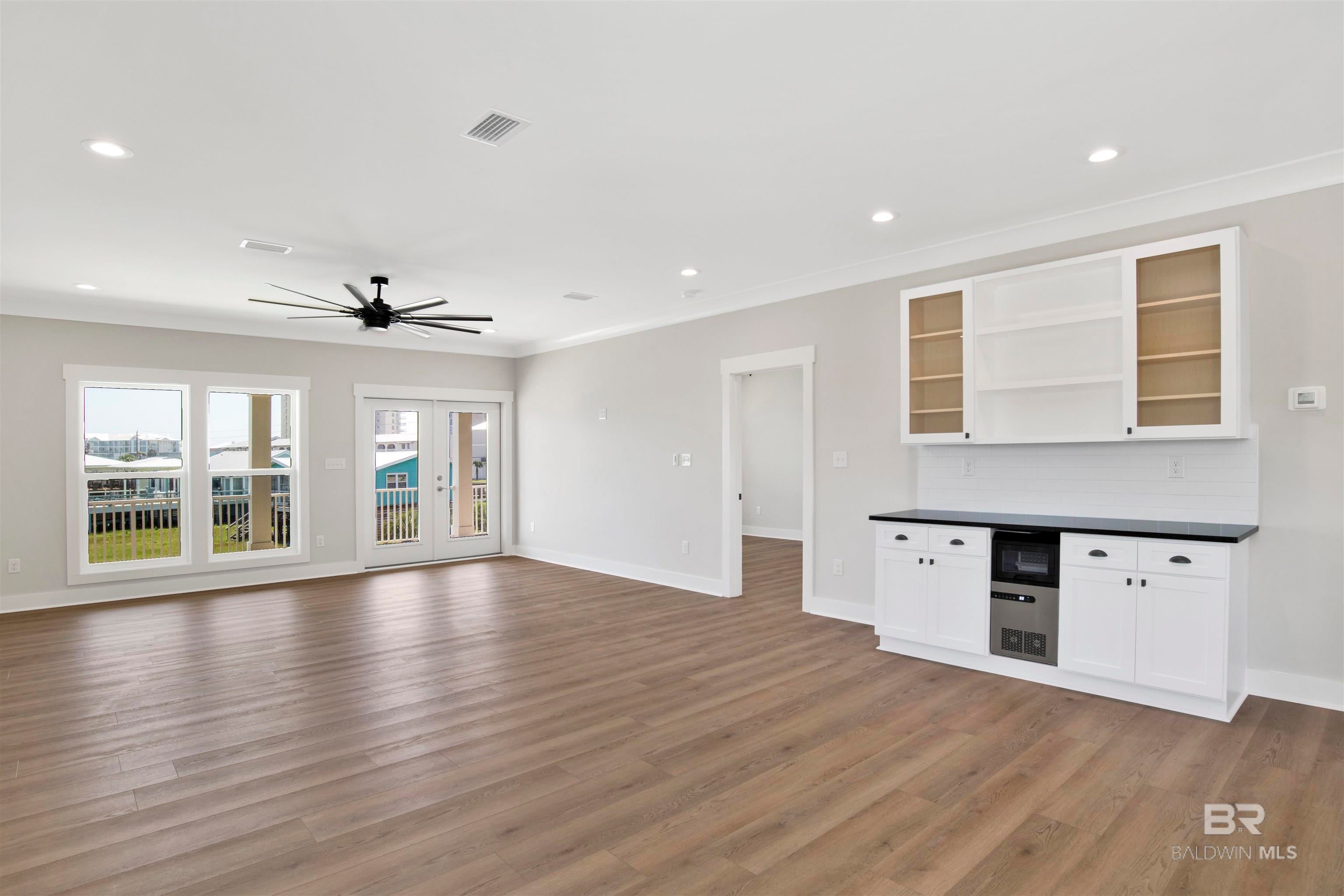 Gulf Shores, Alabama, 36542, United States, 4 Bedrooms Bedrooms, ,4 BathroomsBathrooms,Residential,Active,1954315