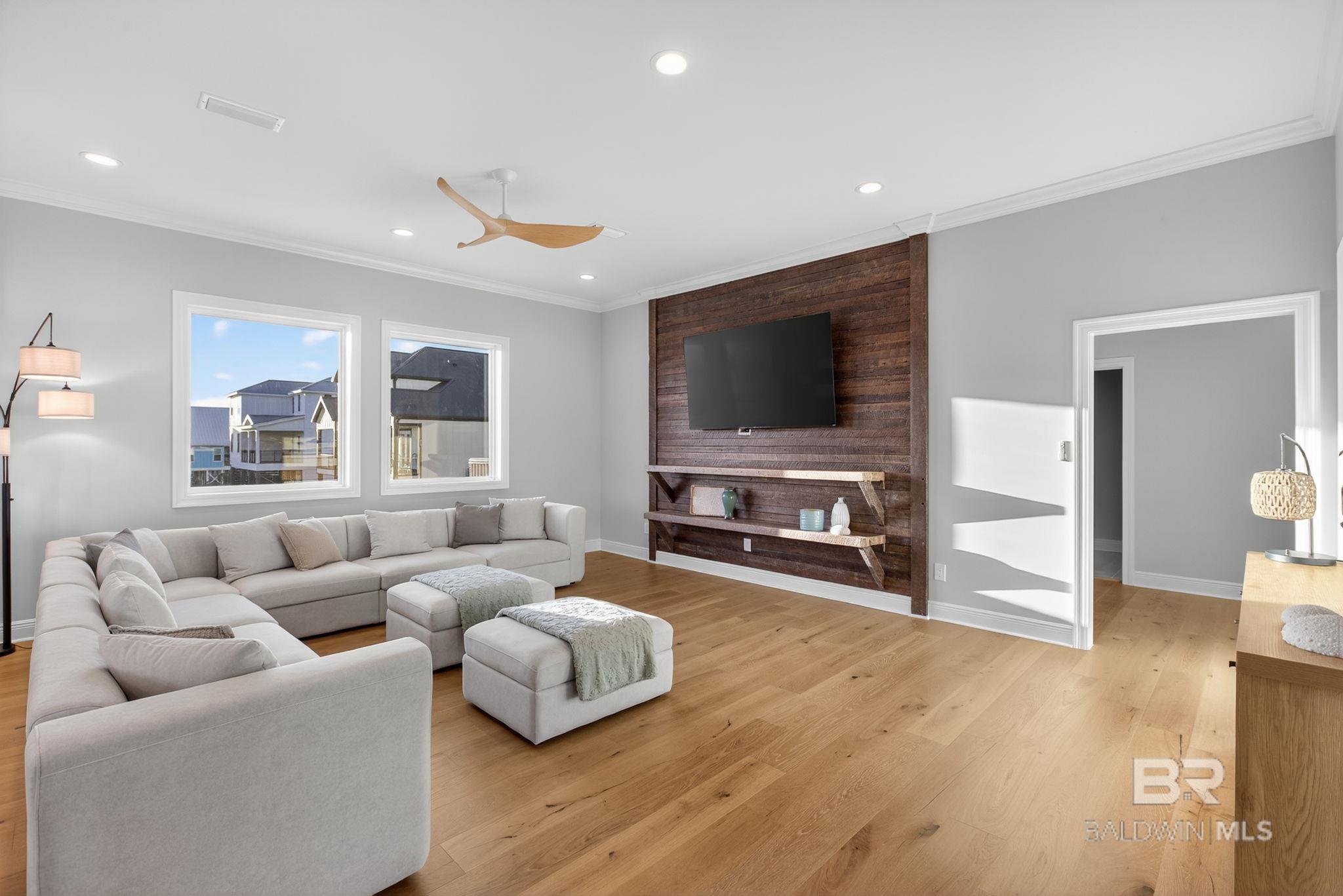 Gulf Shores, Alabama, 36542, United States, 6 Bedrooms Bedrooms, ,6 BathroomsBathrooms,Residential,Active,1969755