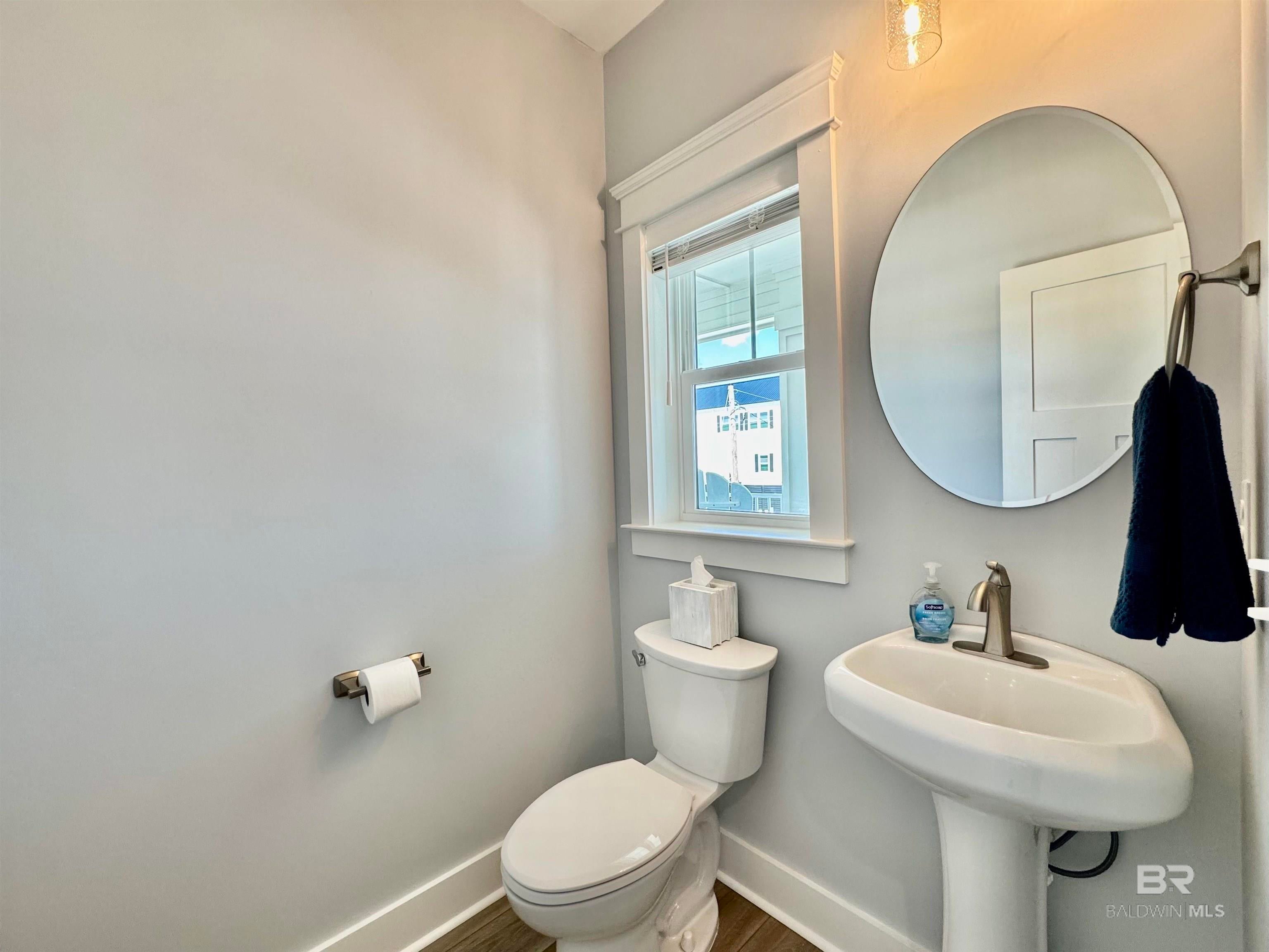 Gulf Shores, Alabama, 36542, United States, ,6 BathroomsBathrooms,Residential,Active,1798119