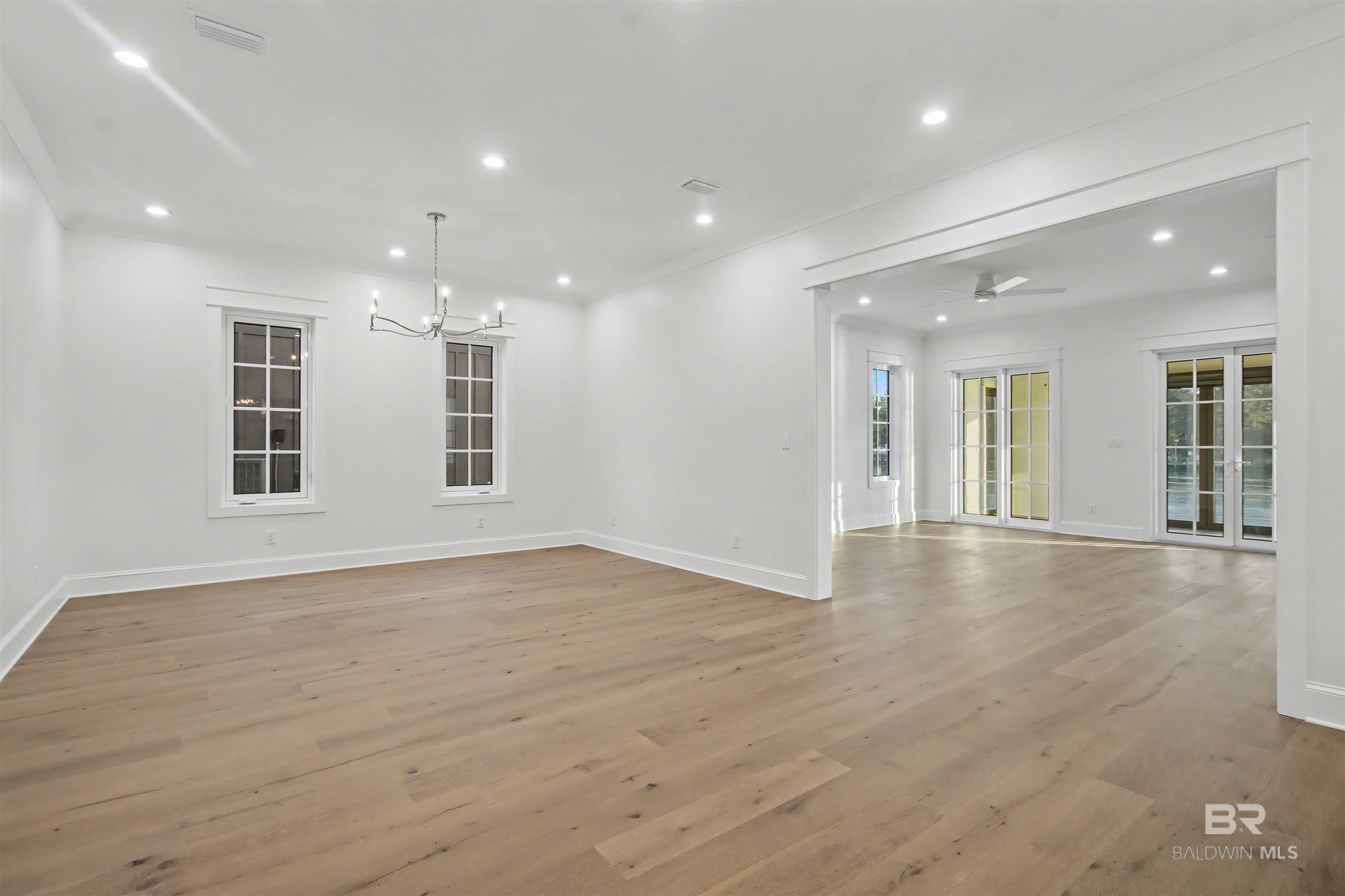 Gulf Shores, Alabama, 36542, United States, 3 Bedrooms Bedrooms, ,4 BathroomsBathrooms,Residential,Active,1992558