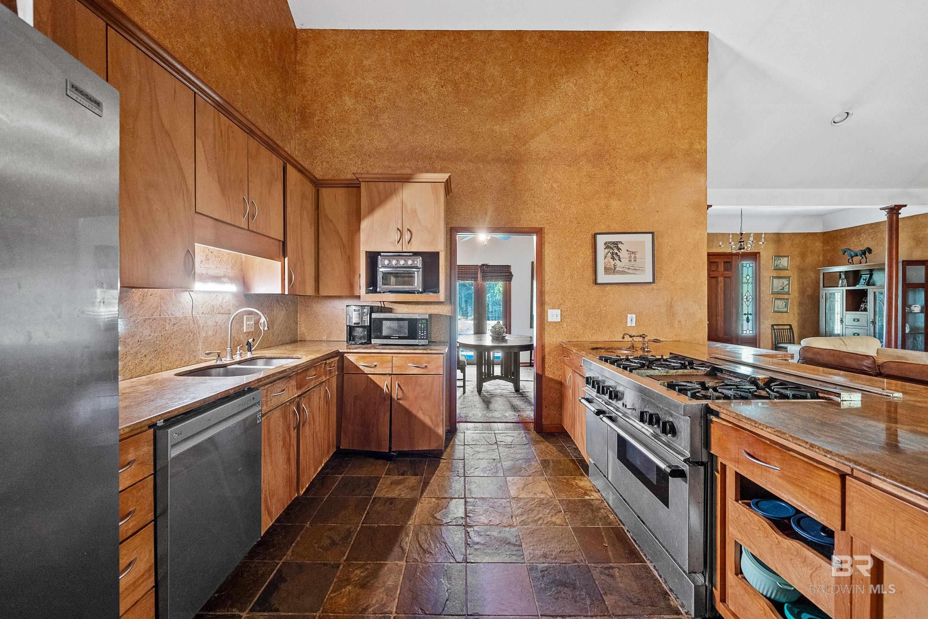 Foley, Alabama, 36535, United States, 3 Bedrooms Bedrooms, ,3 BathroomsBathrooms,Residential,Active,1985879