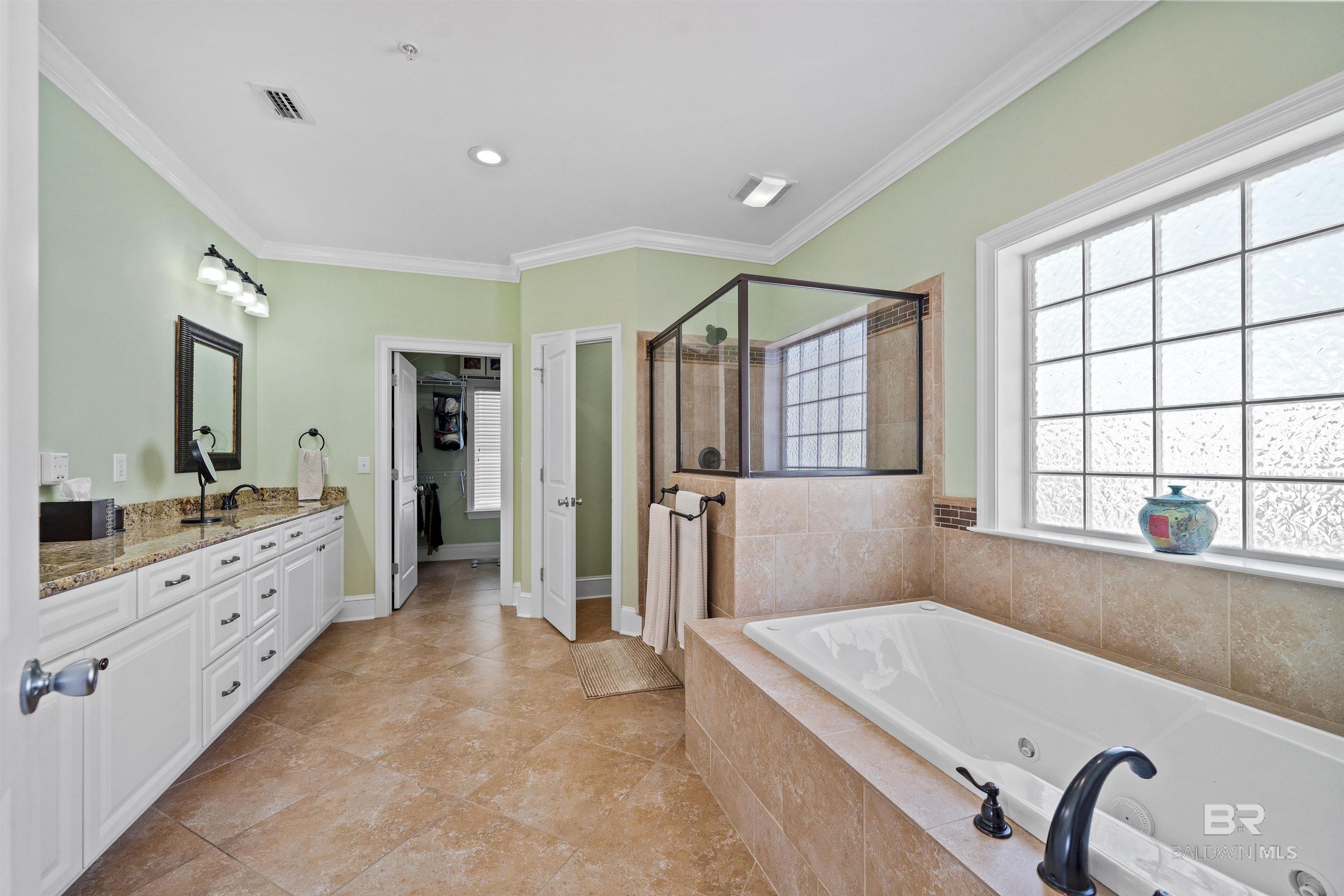 Orange Beach, Alabama, 36561, United States, 5 Bedrooms Bedrooms, ,5 BathroomsBathrooms,Residential,Active,2017475