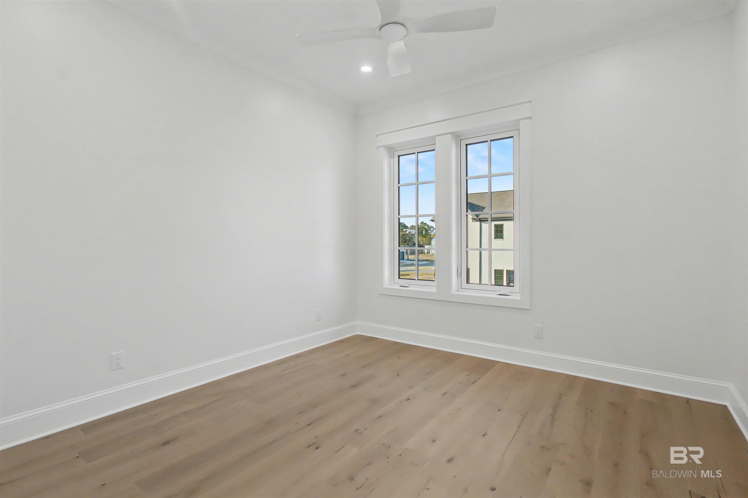 Gulf Shores, Alabama, 36542, United States, 3 Bedrooms Bedrooms, ,4 BathroomsBathrooms,Residential,Active,1992558