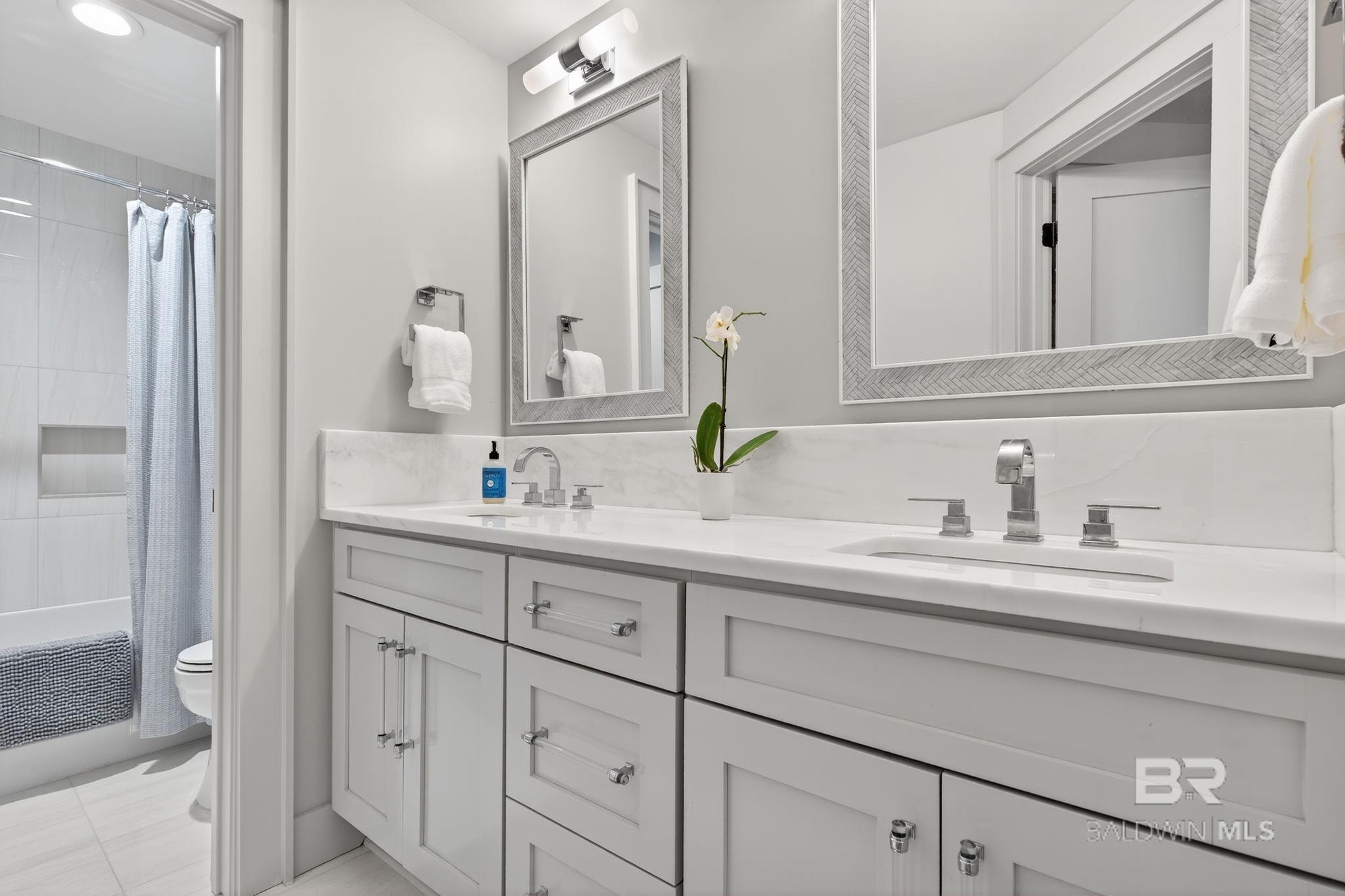 Orange Beach, Alabama, 36561, United States, 3 Bedrooms Bedrooms, ,3 BathroomsBathrooms,Residential,Active,1959983