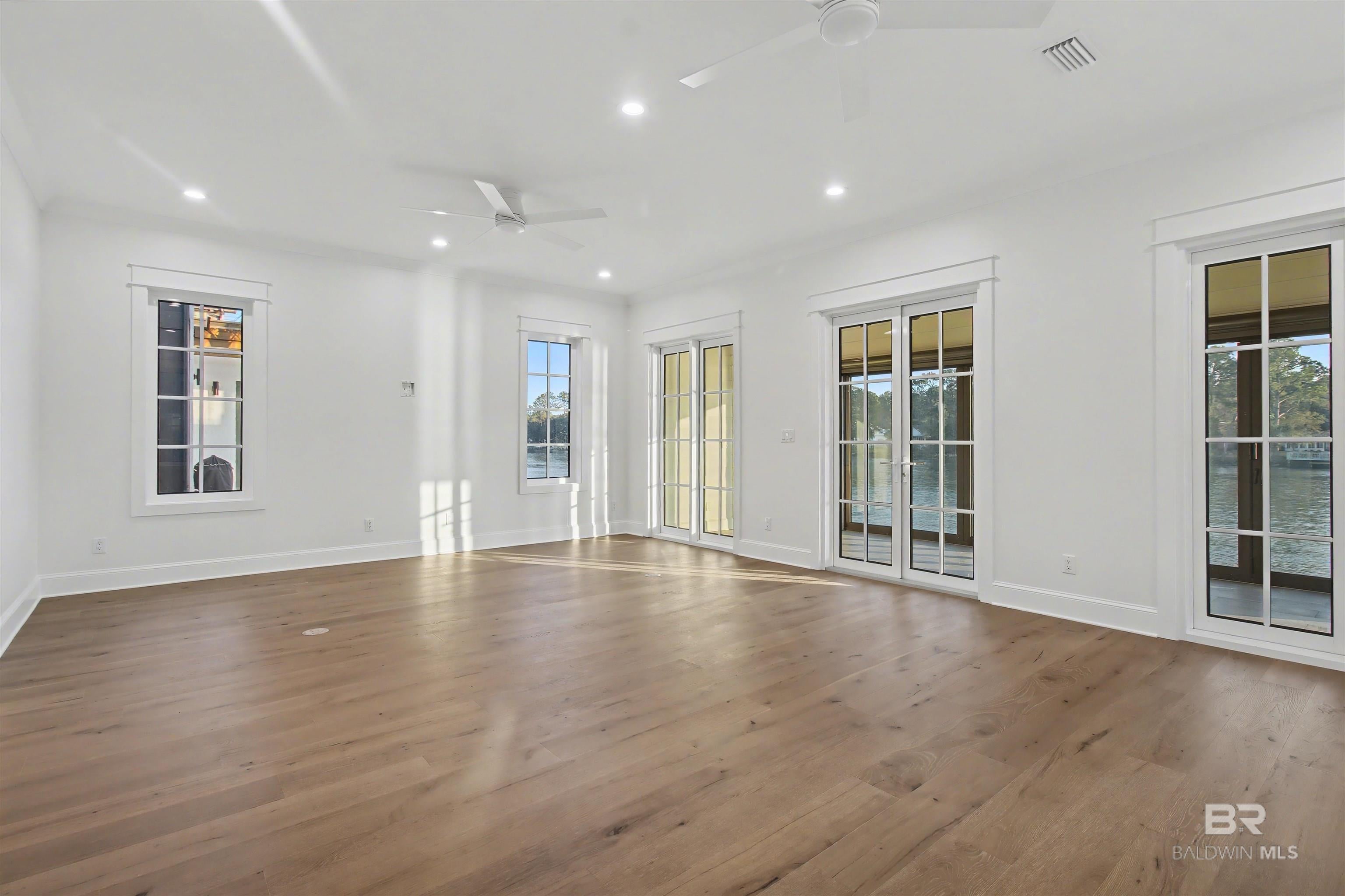 Gulf Shores, Alabama, 36542, United States, 3 Bedrooms Bedrooms, ,4 BathroomsBathrooms,Residential,Active,1992558