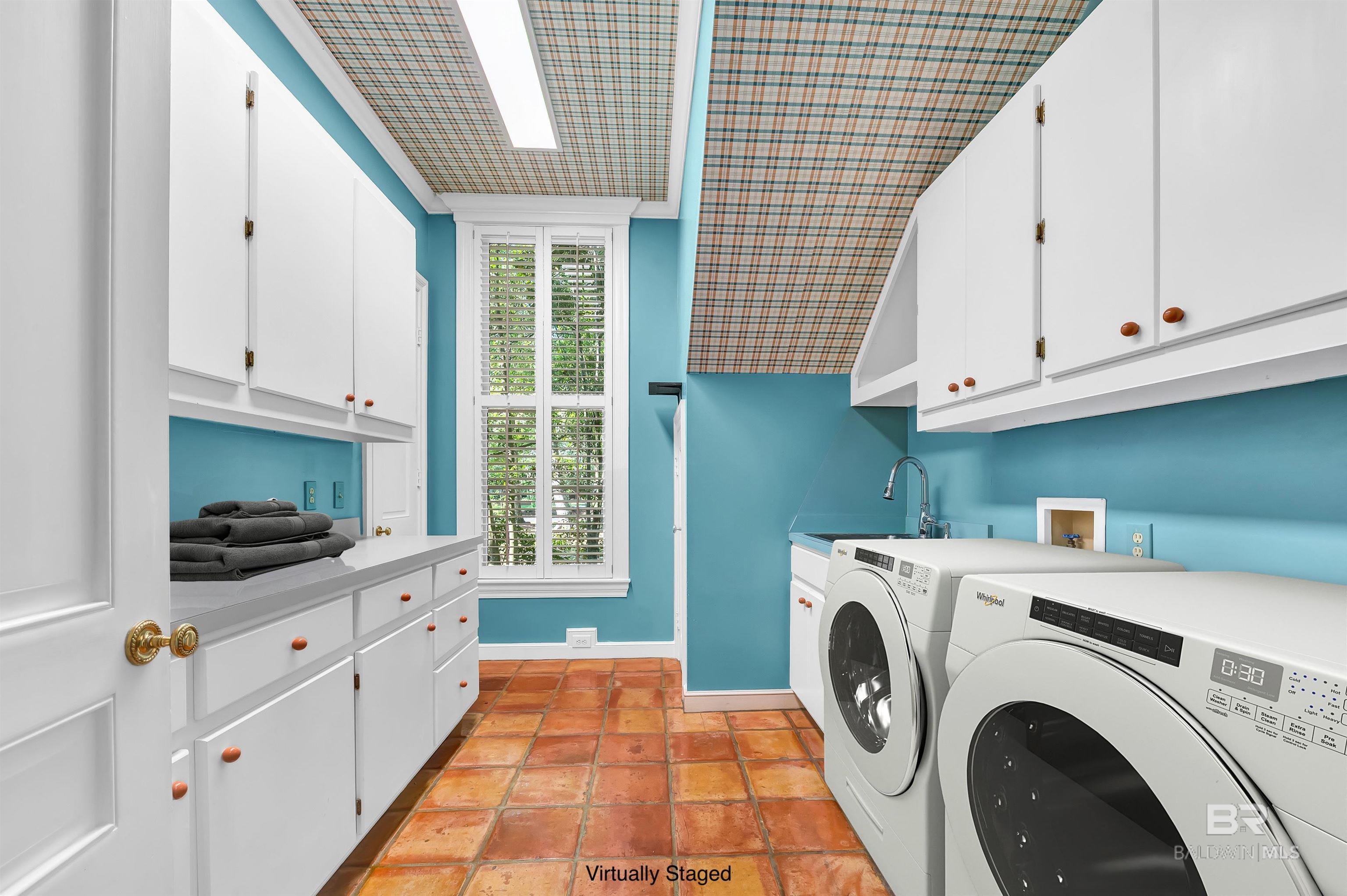 Daphne, Alabama, 36526, United States, ,6 BathroomsBathrooms,Residential,Active,1780390