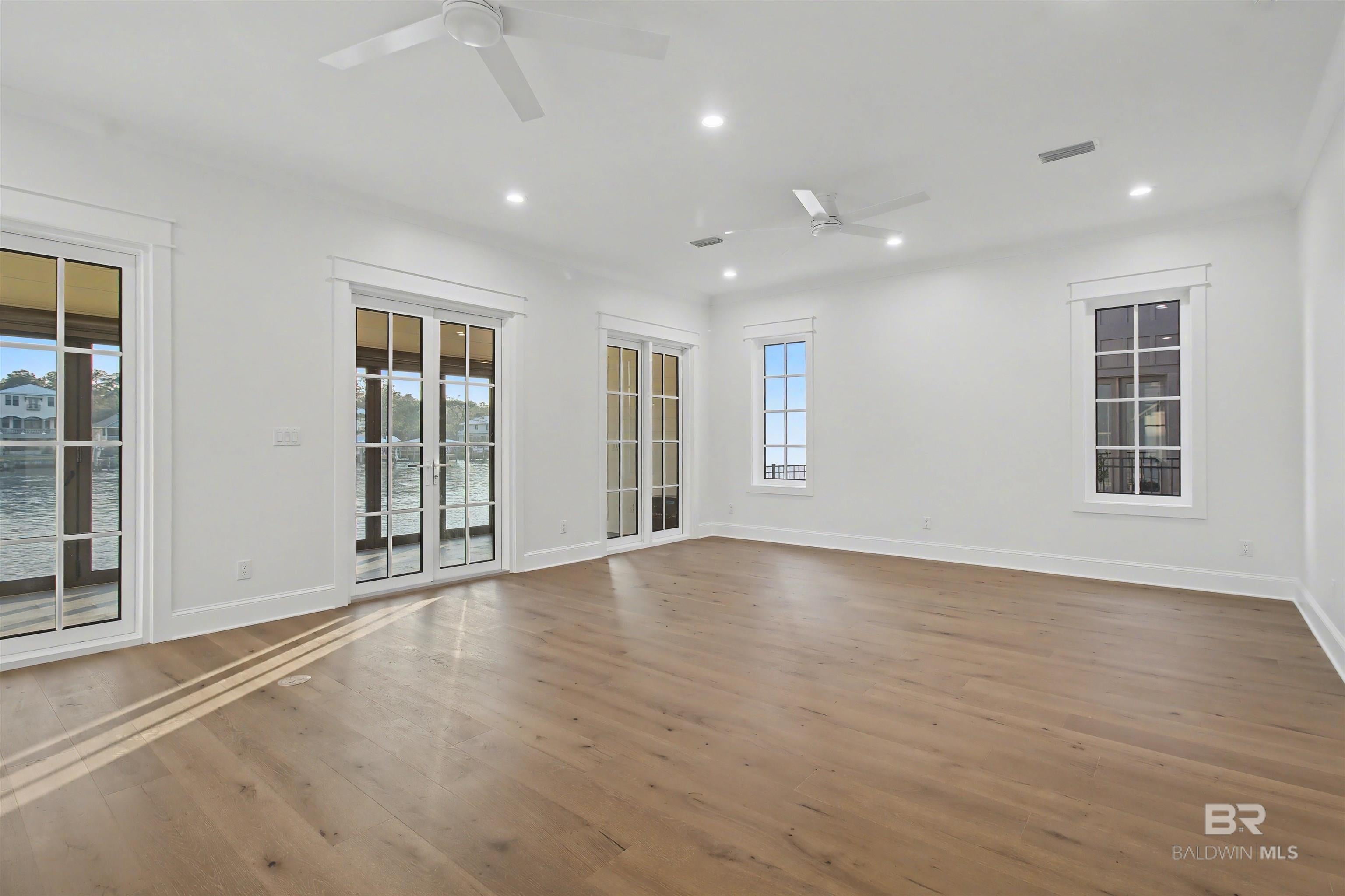 Gulf Shores, Alabama, 36542, United States, 3 Bedrooms Bedrooms, ,4 BathroomsBathrooms,Residential,Active,1992558