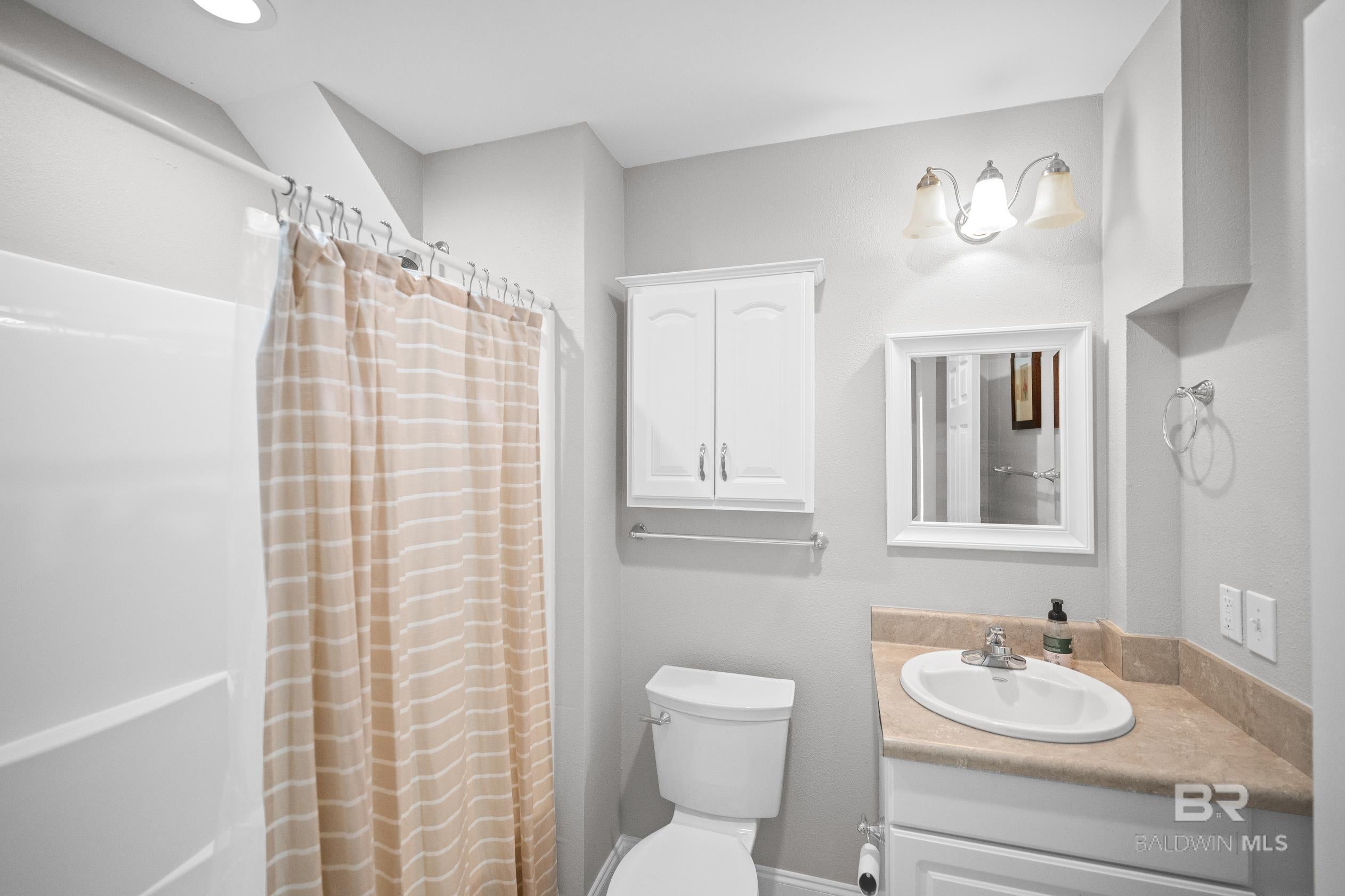 Orange Beach, Alabama, 36561, United States, 5 Bedrooms Bedrooms, ,5 BathroomsBathrooms,Residential,Active,1922657