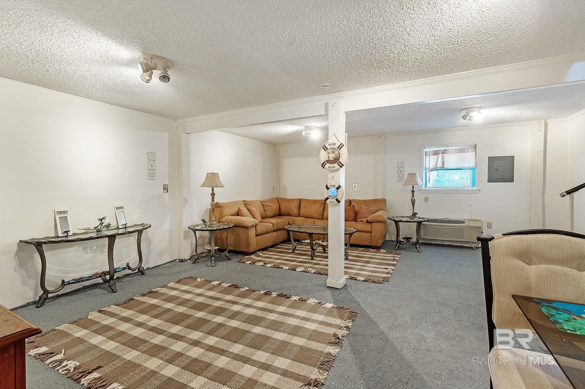 Orange Beach, Alabama, 36561, United States, 3 Bedrooms Bedrooms, ,2 BathroomsBathrooms,Residential,Active,1899240