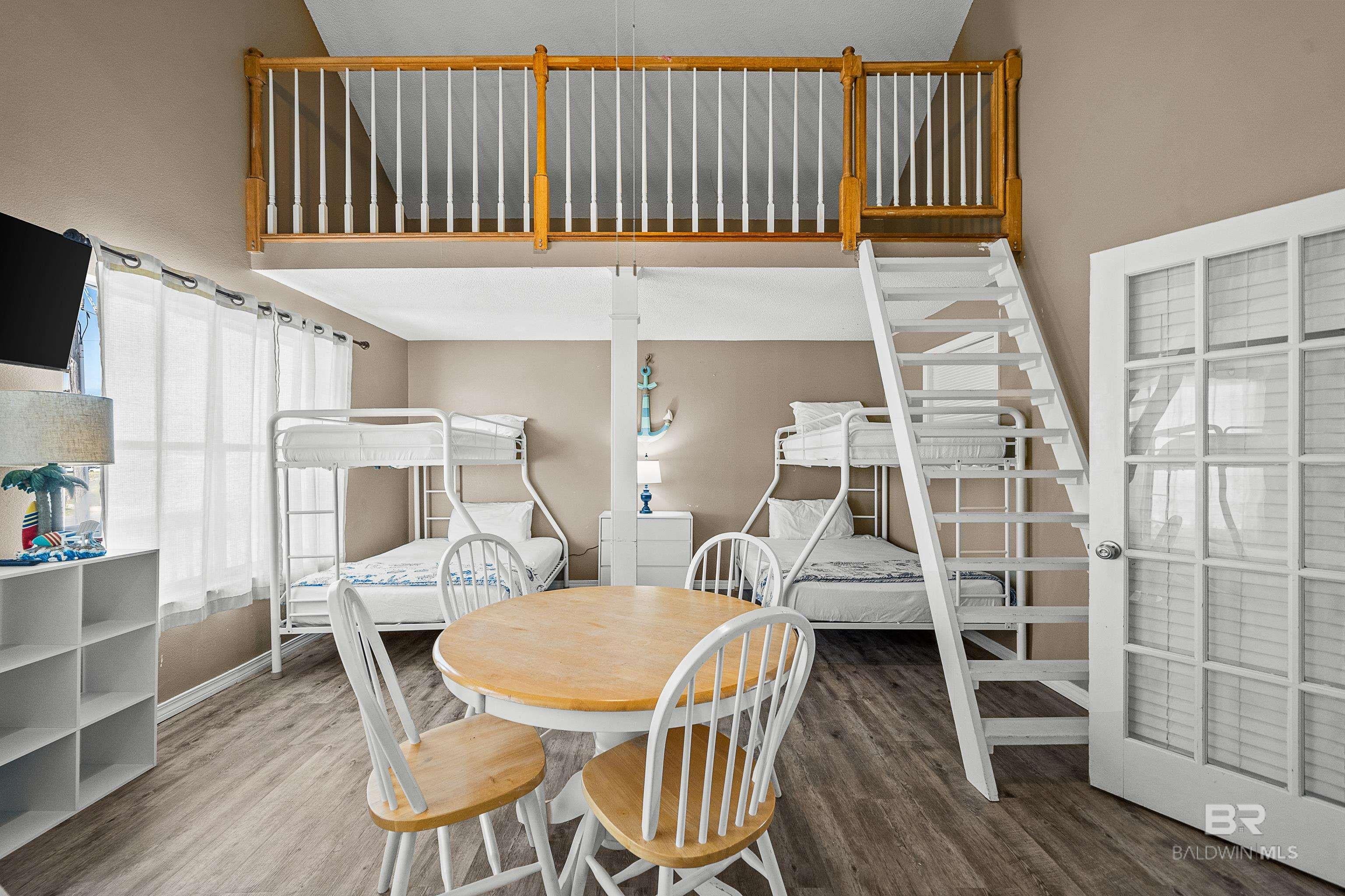 Gulf Shores, Alabama, 36542, United States, 5 Bedrooms Bedrooms, ,3 BathroomsBathrooms,Residential,Active,1909616