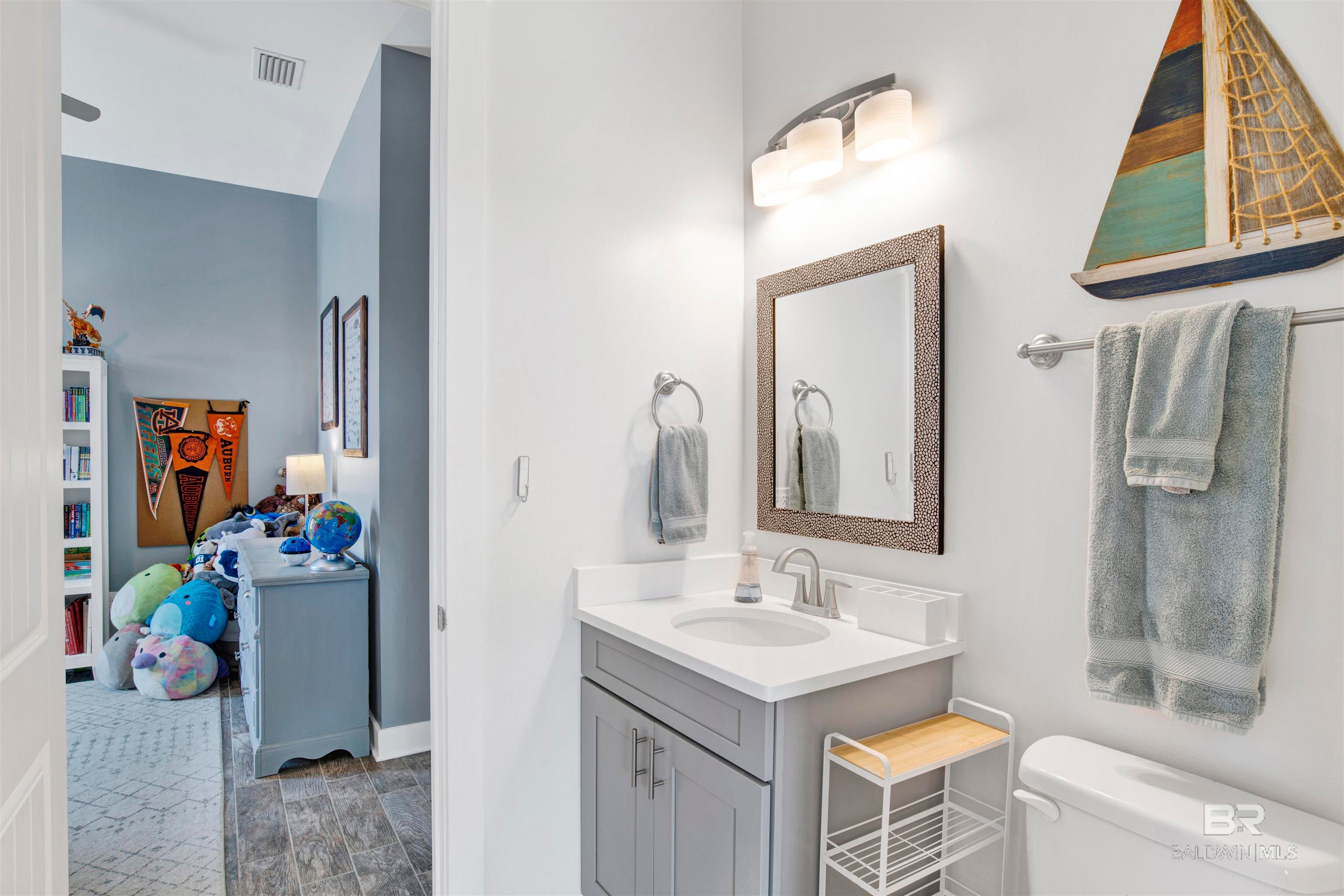 Orange Beach, Alabama, 36561, United States, 5 Bedrooms Bedrooms, ,5 BathroomsBathrooms,Residential,Active,1943760