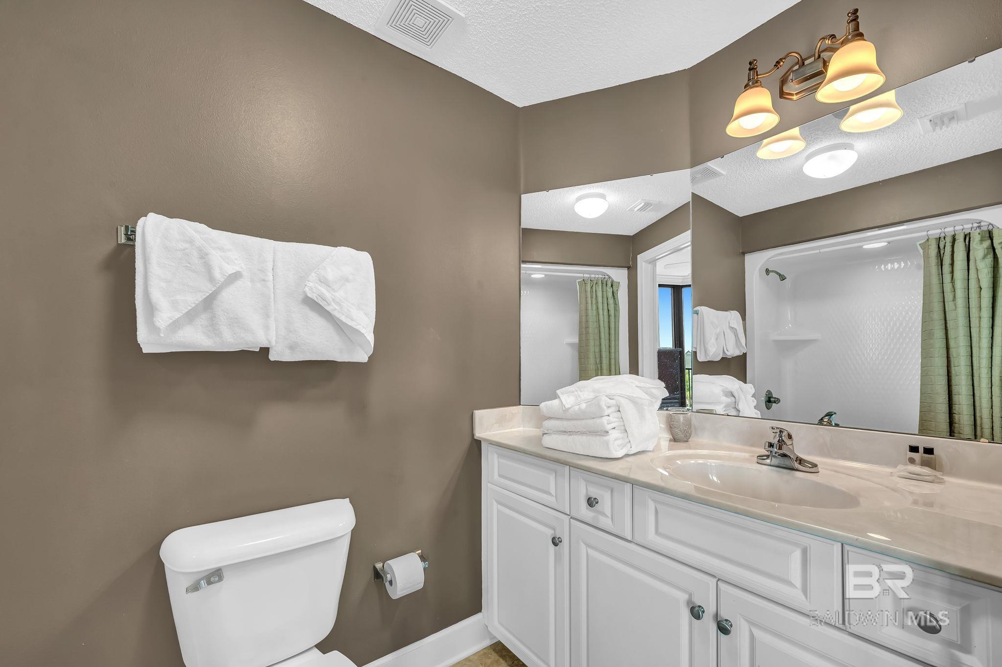 Orange Beach, Alabama, 36561, United States, 3 Bedrooms Bedrooms, ,4 BathroomsBathrooms,Residential,Active,1905119