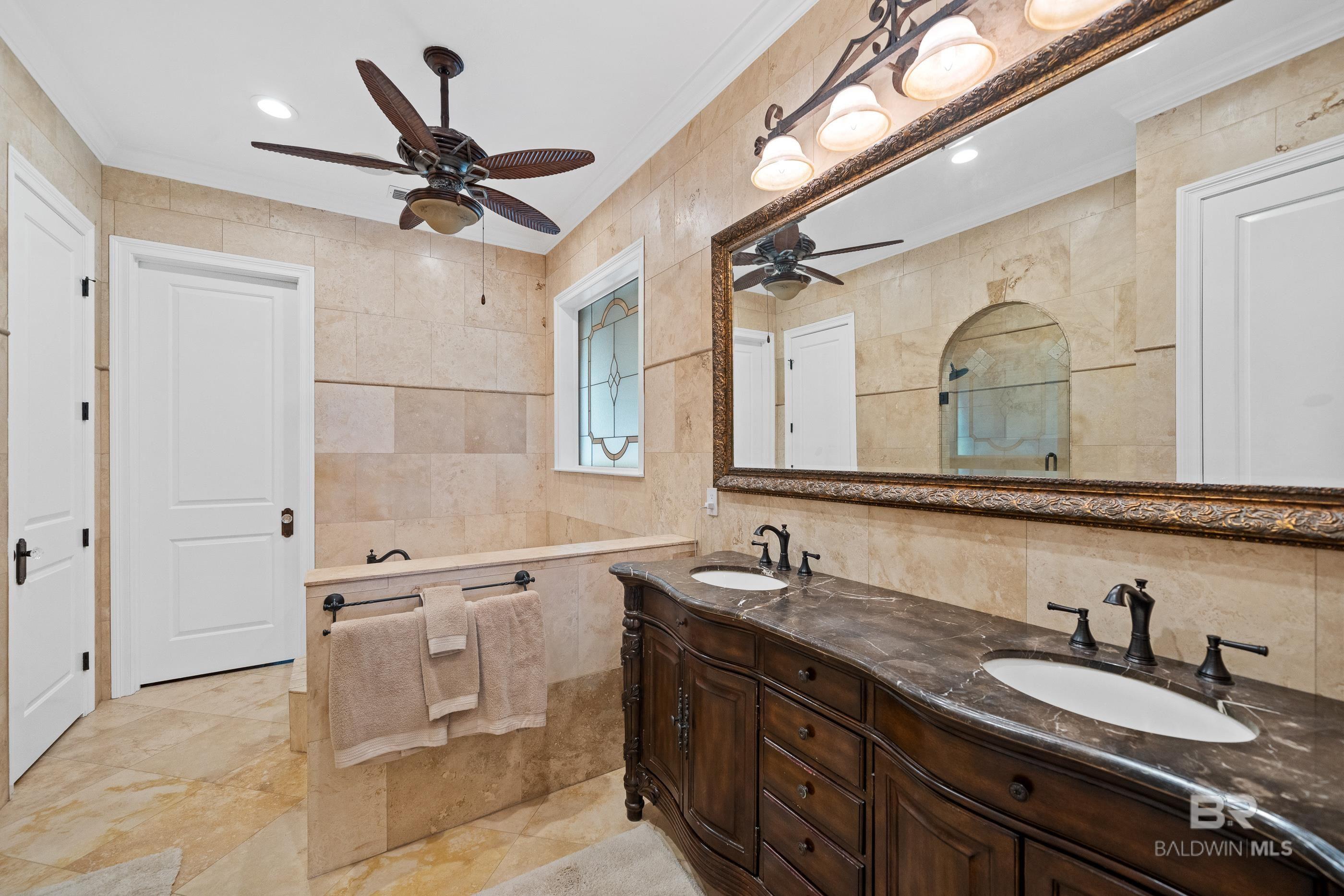 Gulf Shores, Alabama, 36542, United States, 6 Bedrooms Bedrooms, ,4 BathroomsBathrooms,Residential,Active,2044186