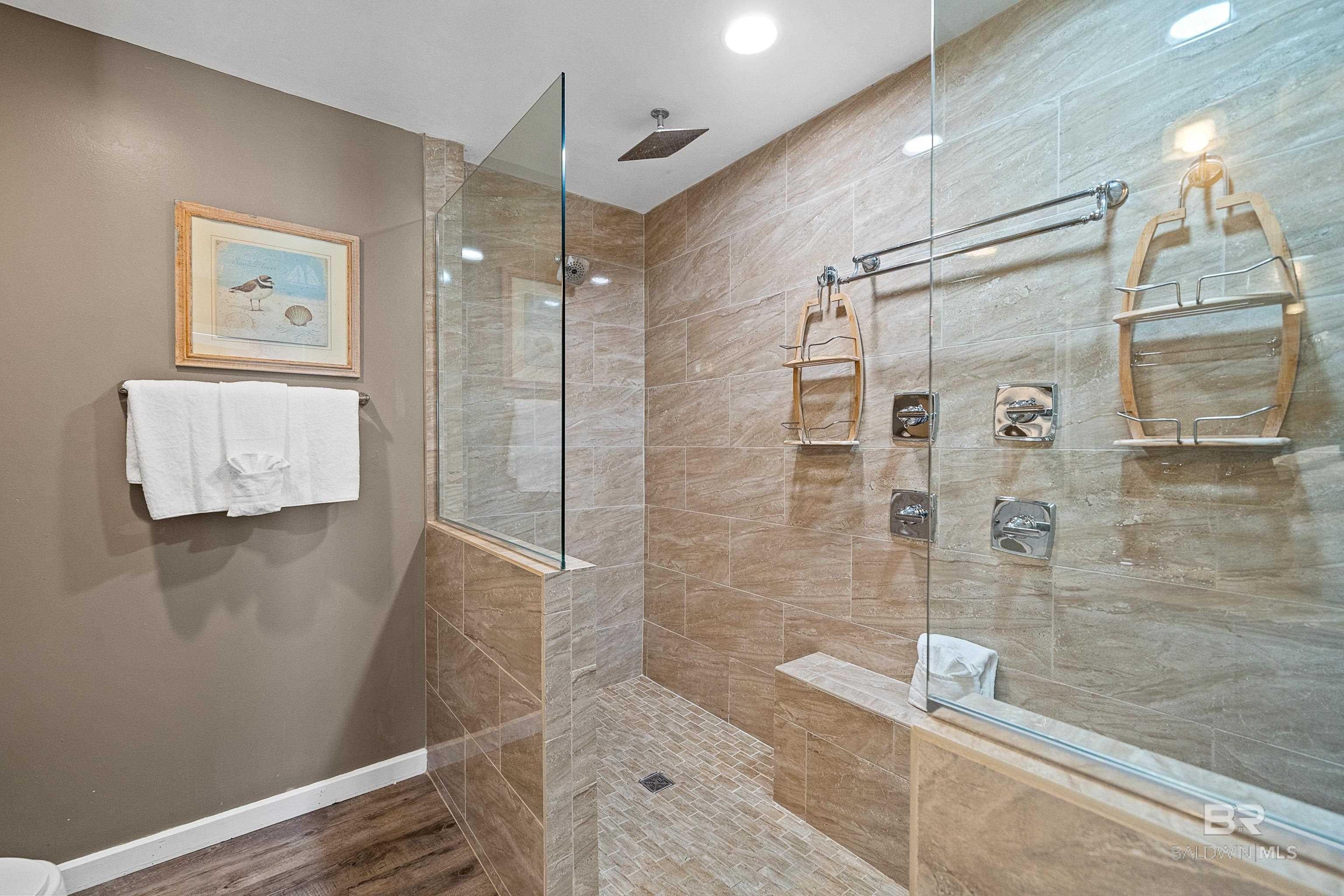 Gulf Shores, Alabama, 36542, United States, 5 Bedrooms Bedrooms, ,3 BathroomsBathrooms,Residential,Active,1909616