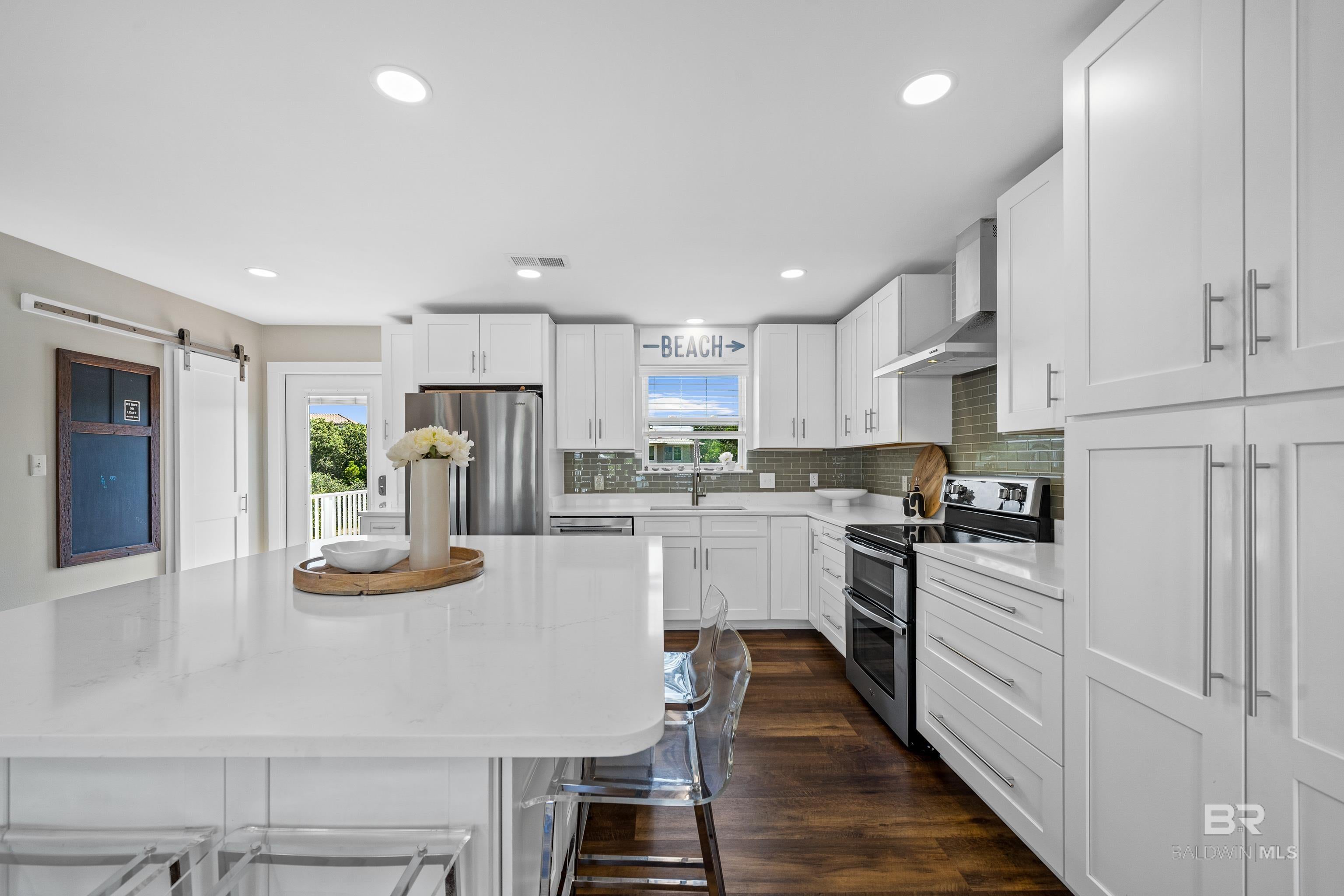 Orange Beach, Alabama, 36561, United States, 4 Bedrooms Bedrooms, ,3 BathroomsBathrooms,Residential,Active,1888450