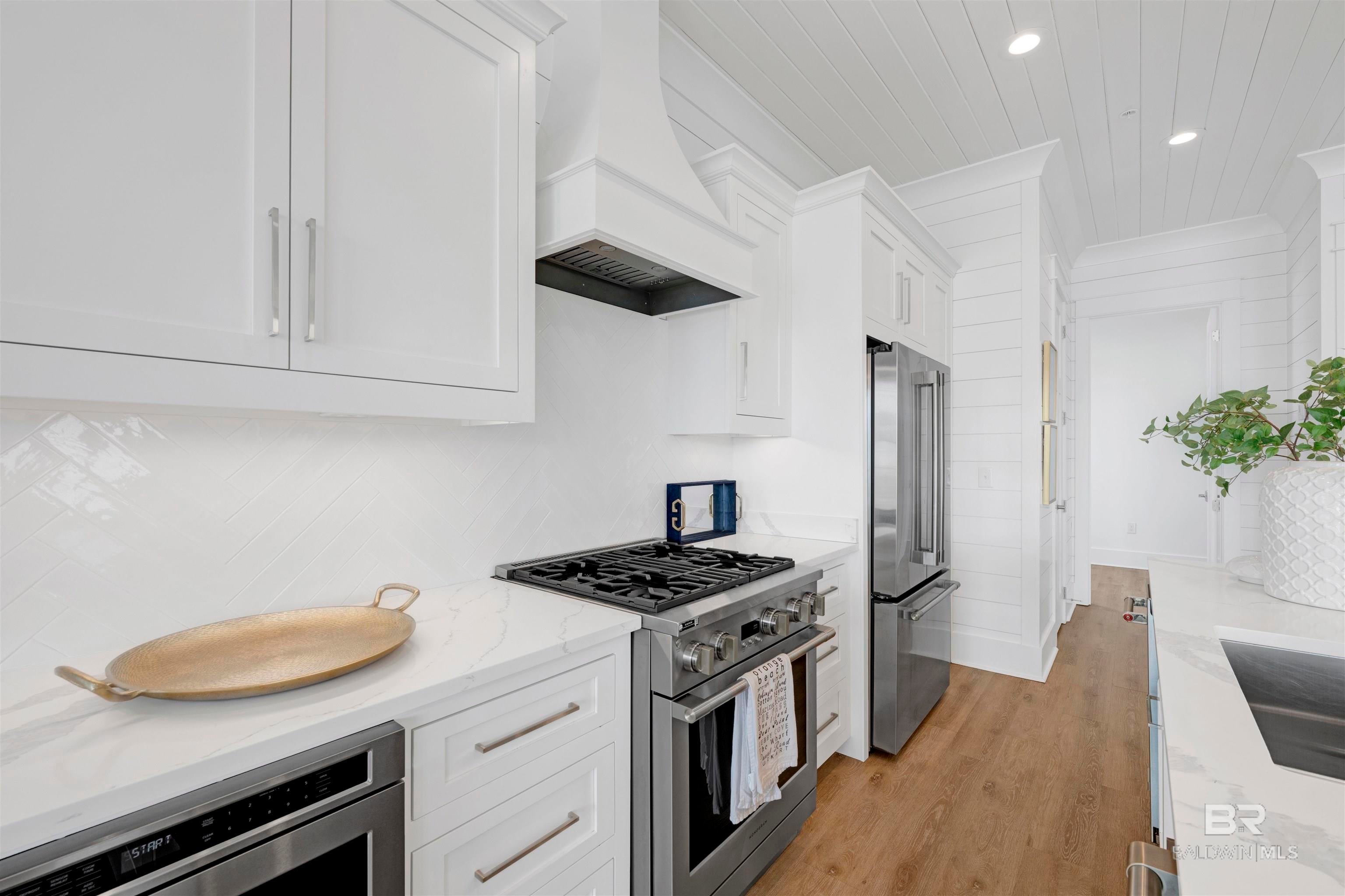 Orange Beach, Alabama, 36561, United States, 5 Bedrooms Bedrooms, ,5 BathroomsBathrooms,Residential,Active,2043446