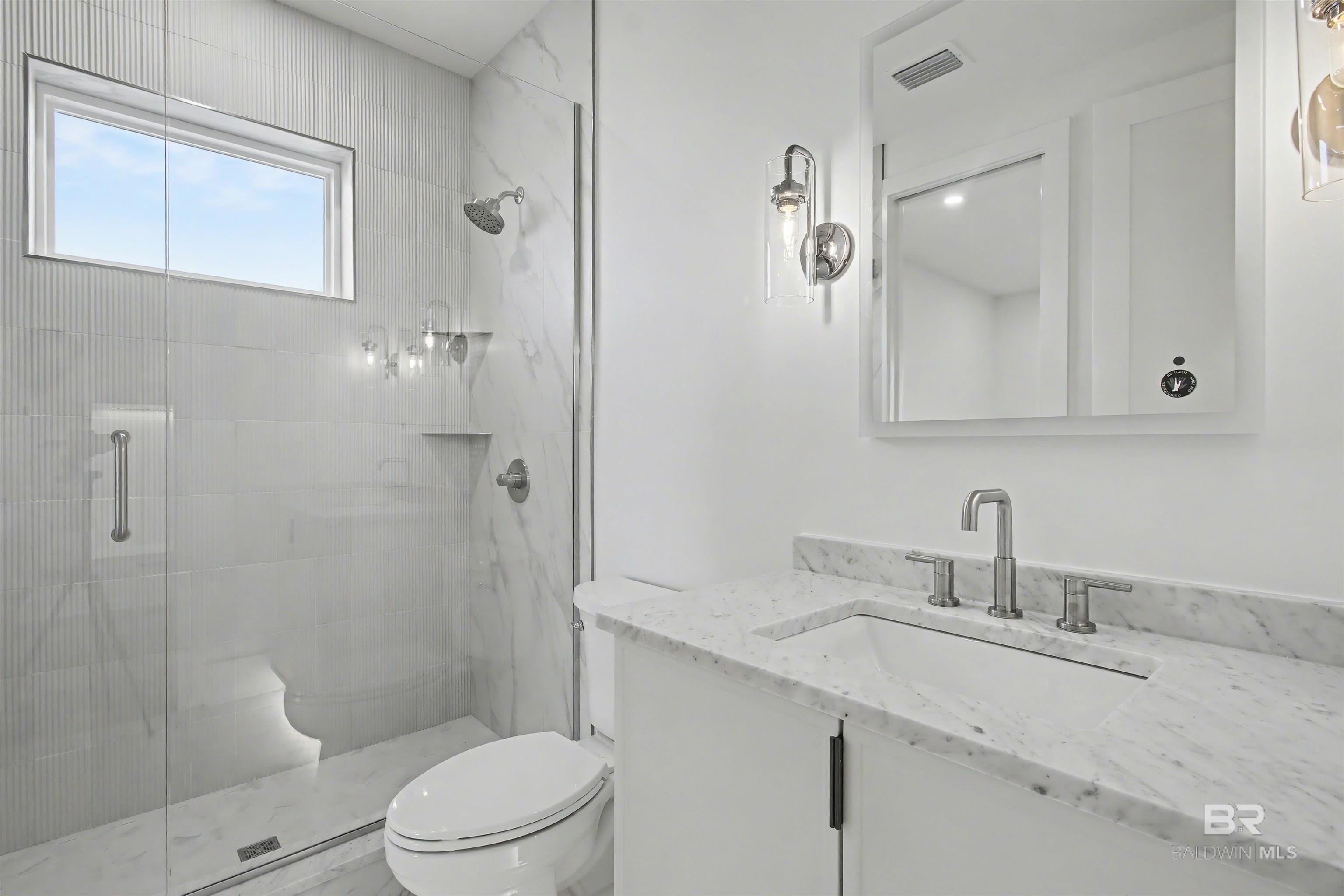 Gulf Shores, Alabama, 36542, United States, ,5 BathroomsBathrooms,Residential,Active,1900169