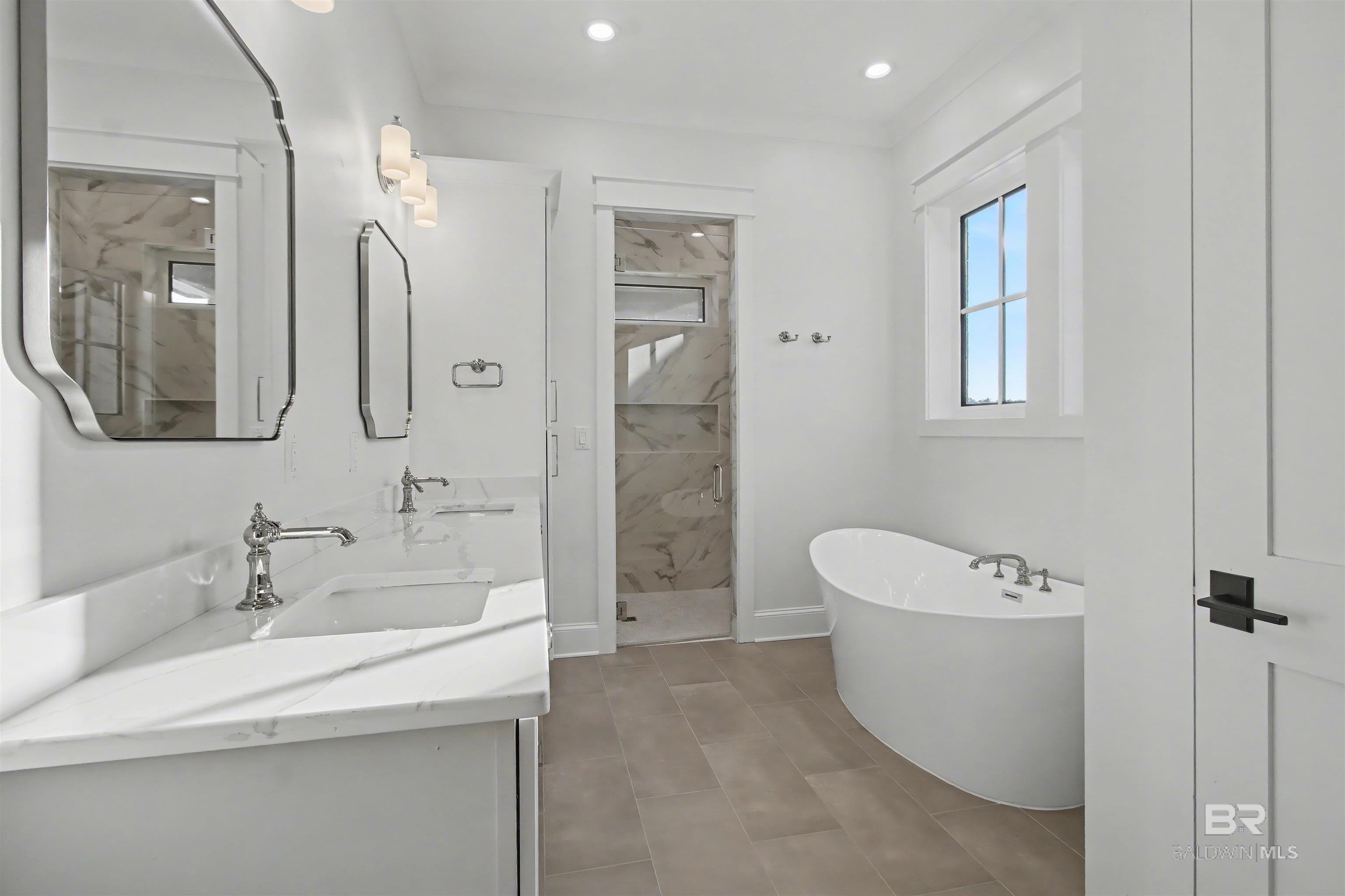 Gulf Shores, Alabama, 36542, United States, 3 Bedrooms Bedrooms, ,4 BathroomsBathrooms,Residential,Active,1992558