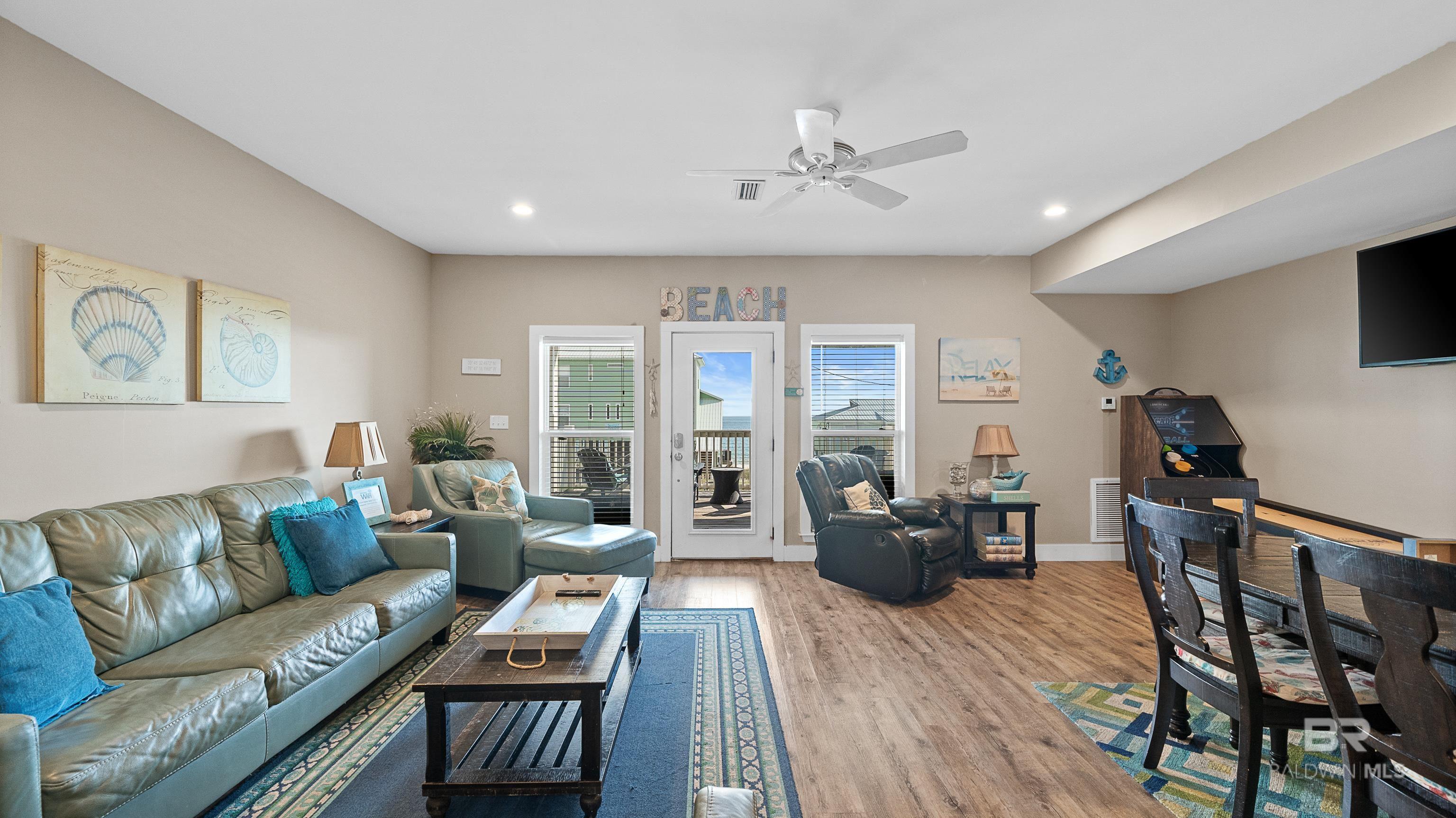 Gulf Shores, Alabama, 36542, United States, 8 Bedrooms Bedrooms, ,7 BathroomsBathrooms,Residential,Active,1953270