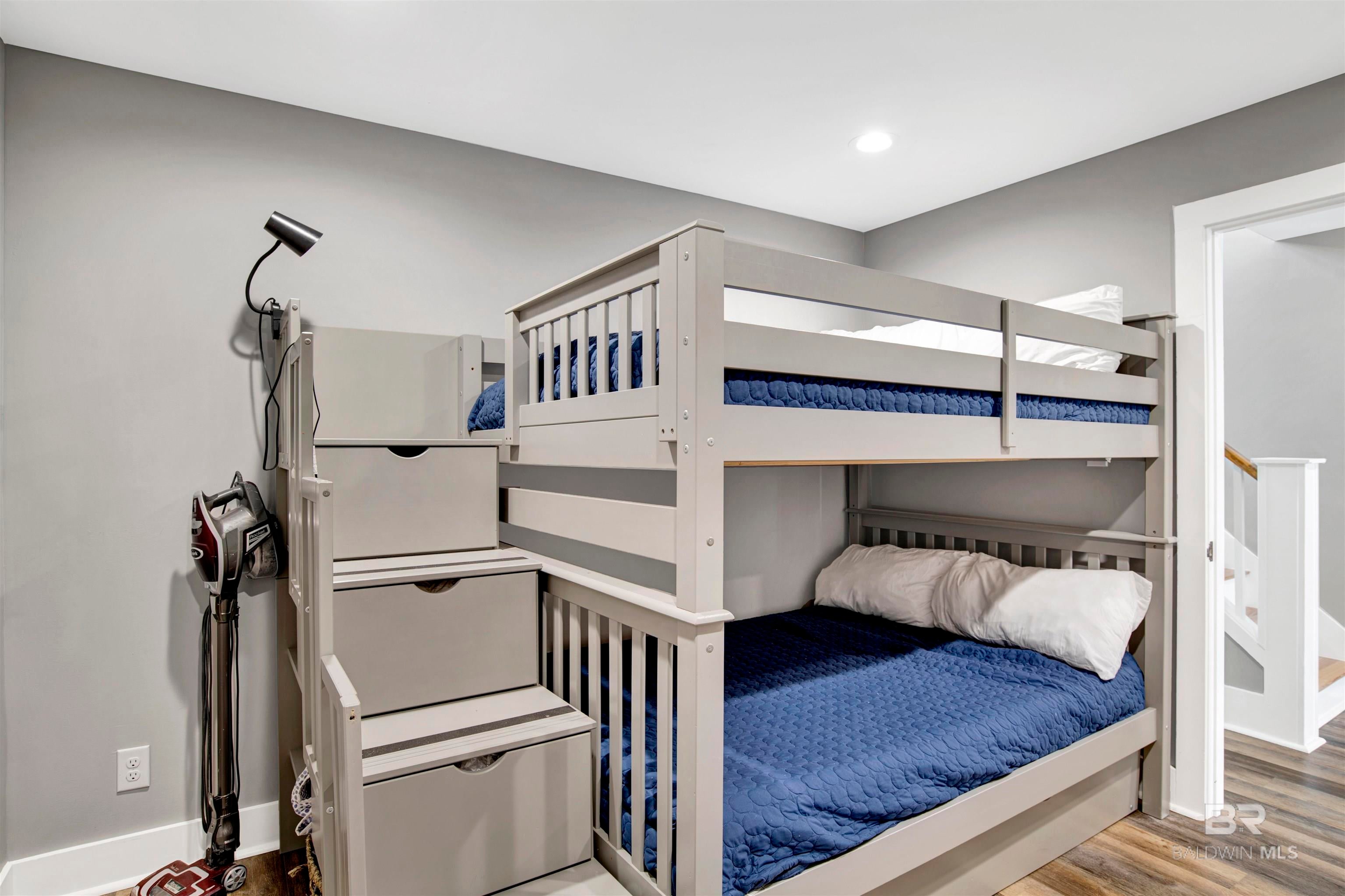 Gulf Shores, Alabama, 36542, United States, 5 Bedrooms Bedrooms, ,5 BathroomsBathrooms,Residential,Active,1973267