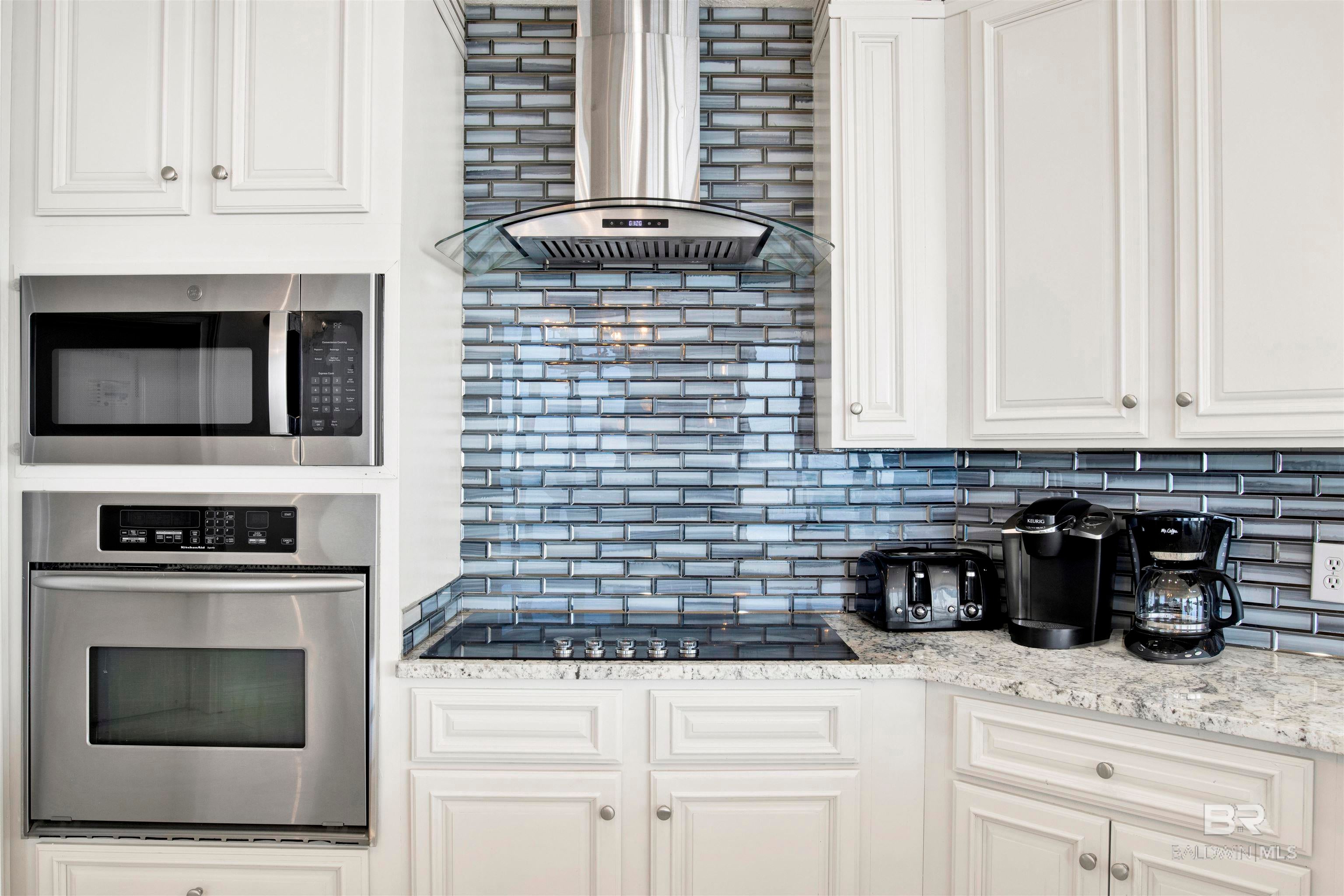 Gulf Shores, Alabama, 36542, United States, ,5 BathroomsBathrooms,Residential,Active,1824536