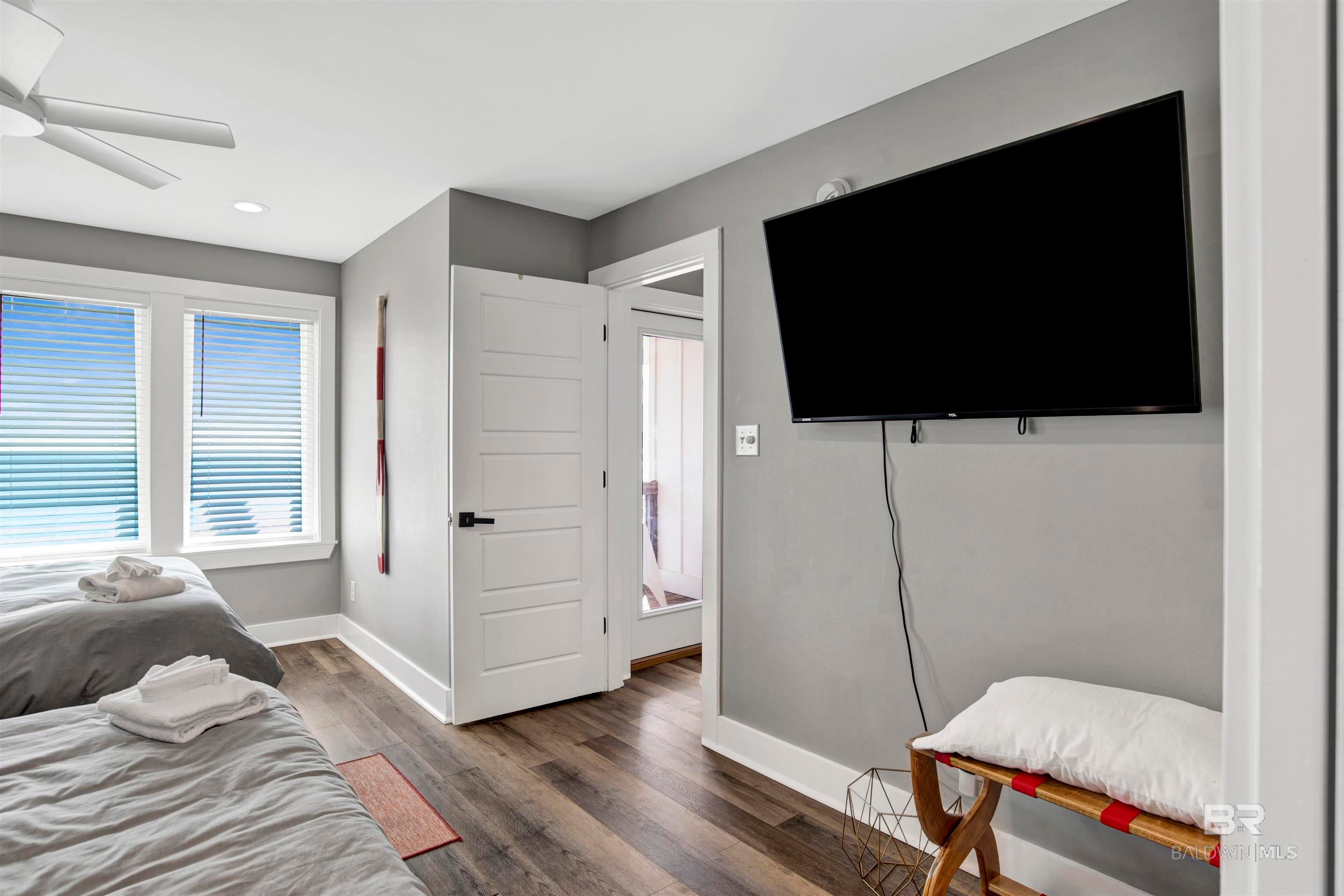 Gulf Shores, Alabama, 36542, United States, 5 Bedrooms Bedrooms, ,5 BathroomsBathrooms,Residential,Active,1973267