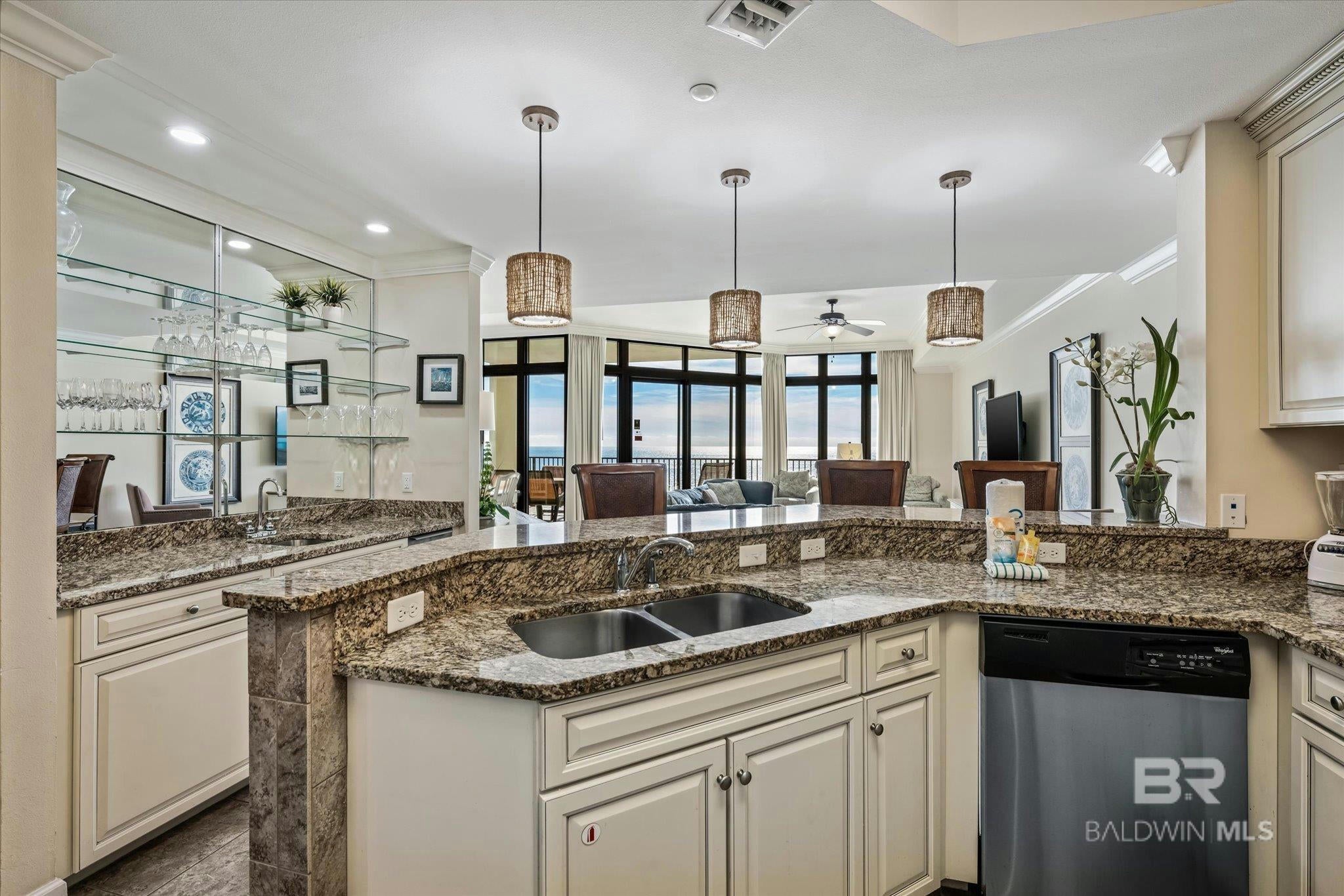 Orange Beach, Alabama, 36561, United States, ,4 BathroomsBathrooms,Residential,Active,1704806