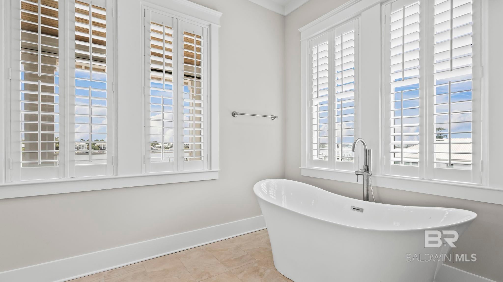 Orange Beach, Alabama, 36561, United States, 5 Bedrooms Bedrooms, ,5 BathroomsBathrooms,Residential,Active,1889336